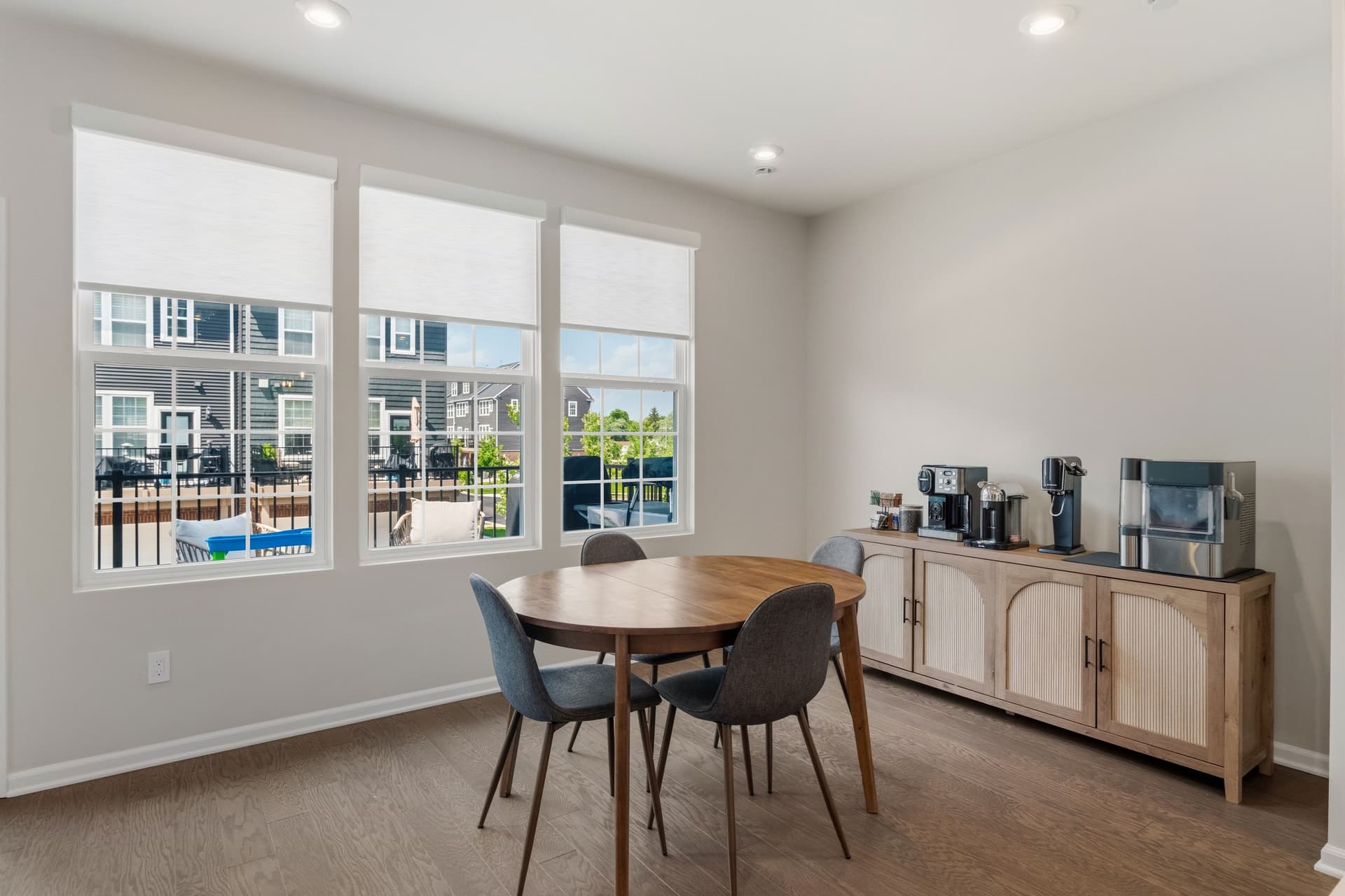 212 S Sydney 2nd Floor Dining Room 1.jpg