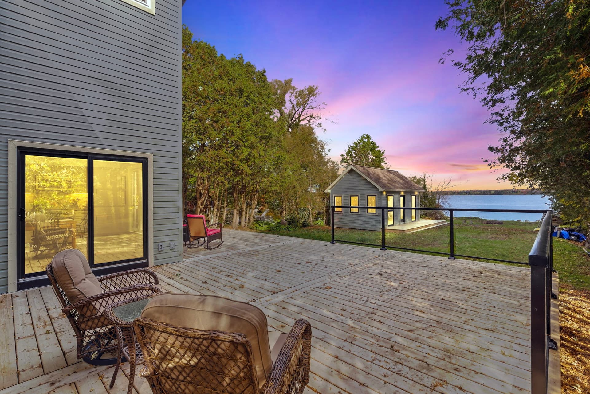 3-web-or-mls-Twilight 2.jpg