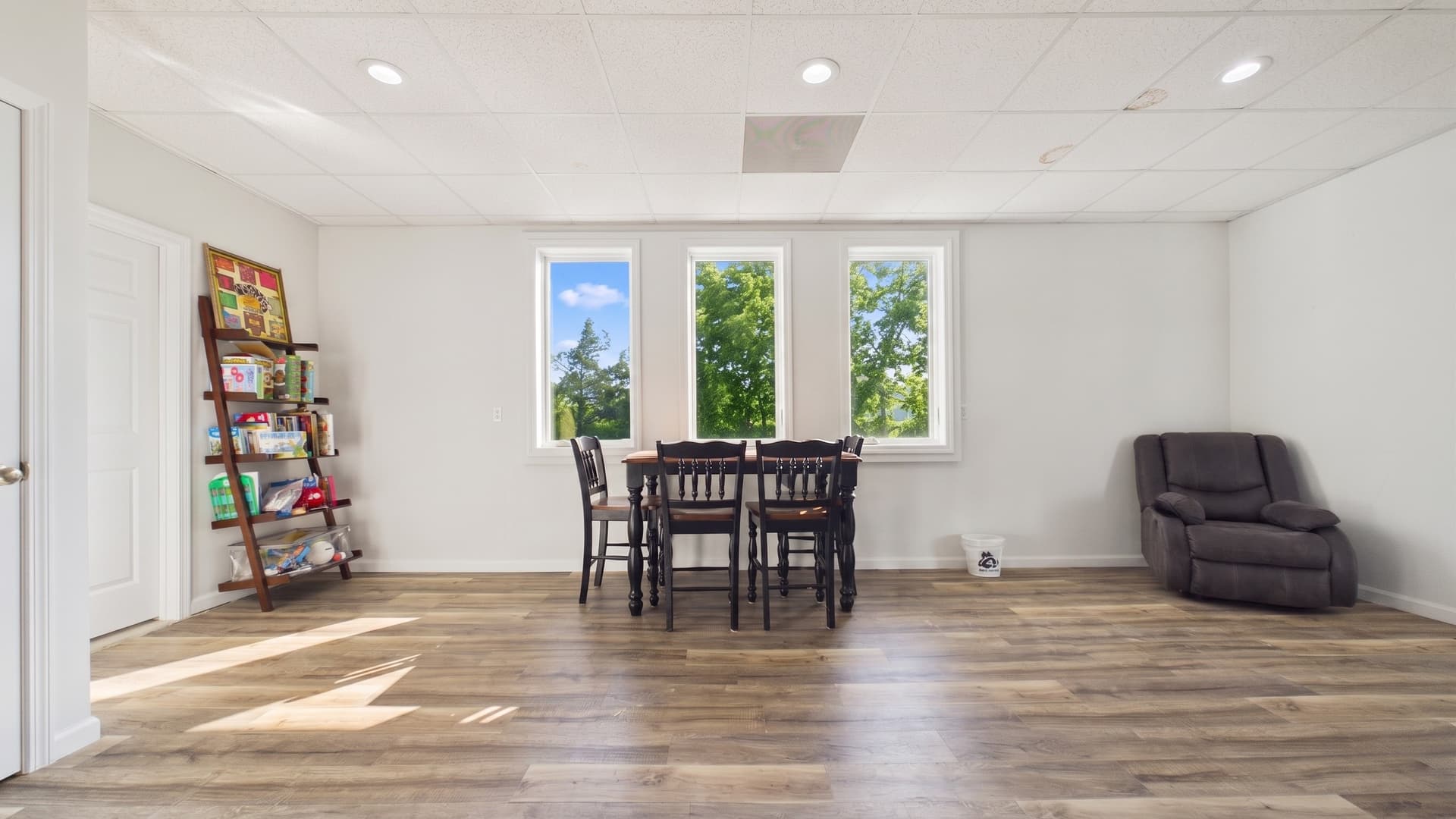 035_Family Room.jpg