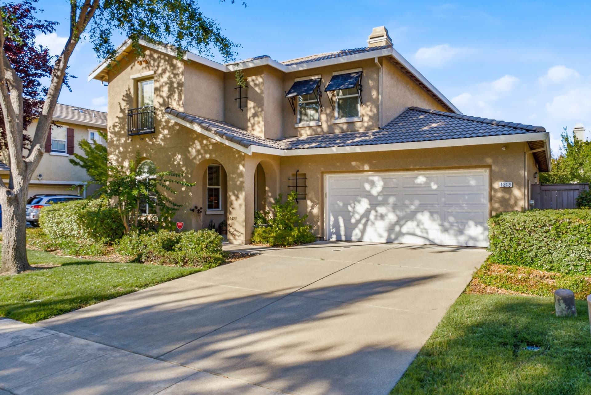 1213 Darling Way-1.jpg