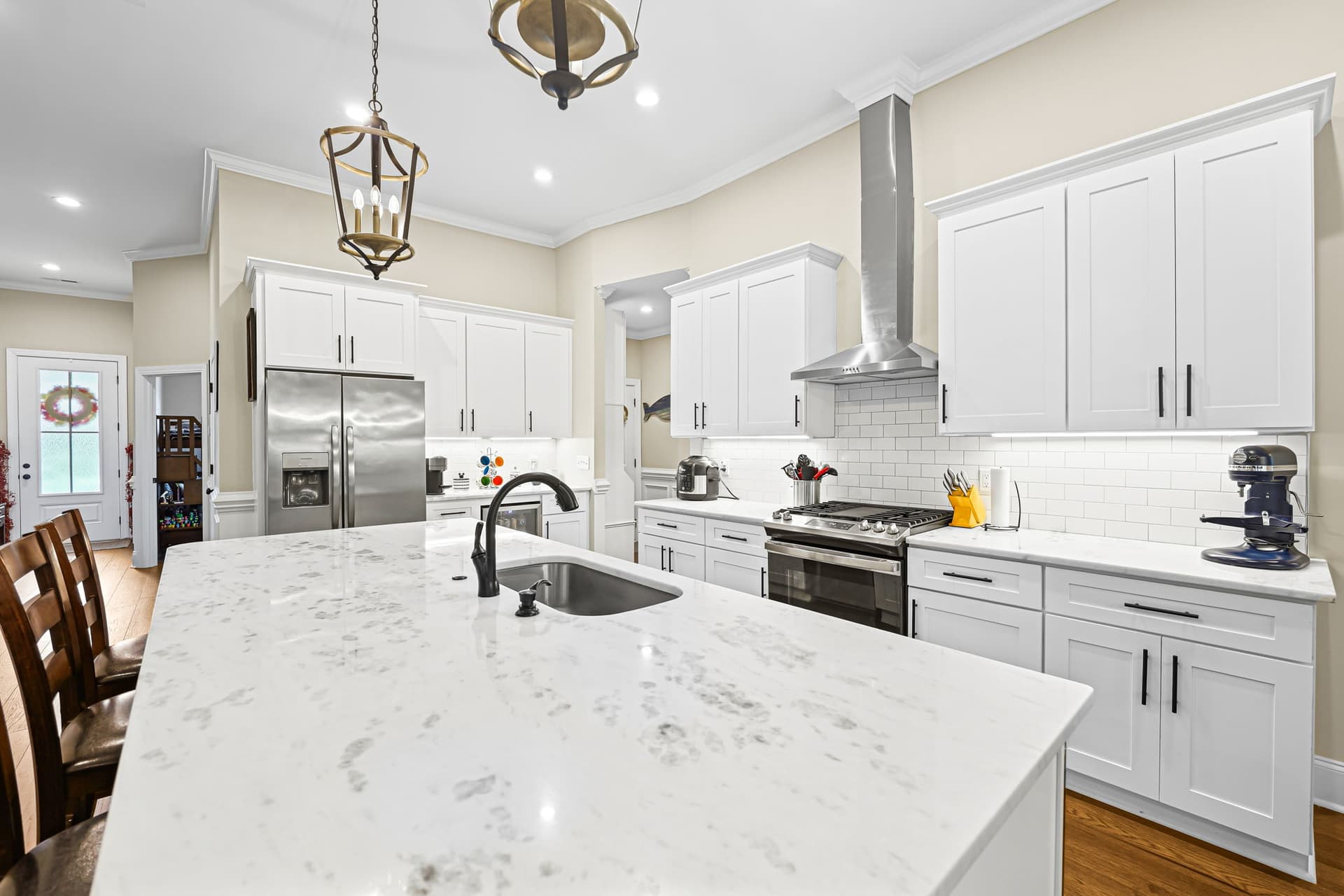 9-web-or-mls-1014 Cedar Crest Ln (5 of 46).jpg