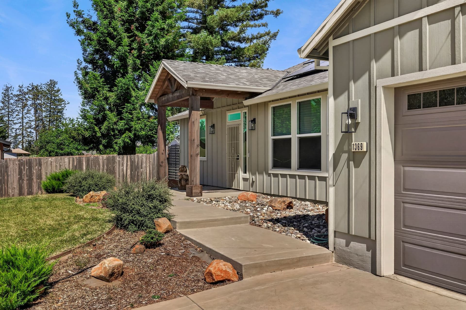 1369 Nunneley Rd - 007 (Photos).jpg