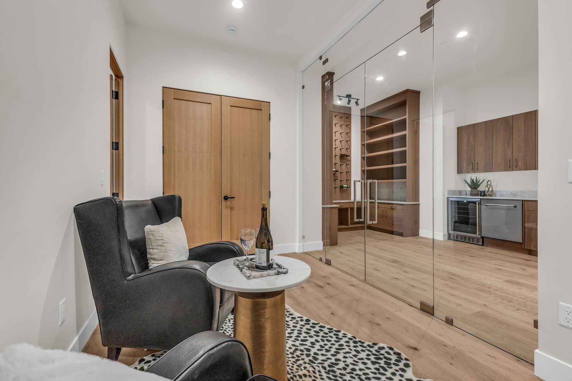 23-web-or-mls-1092-trailridge-dr.jpg