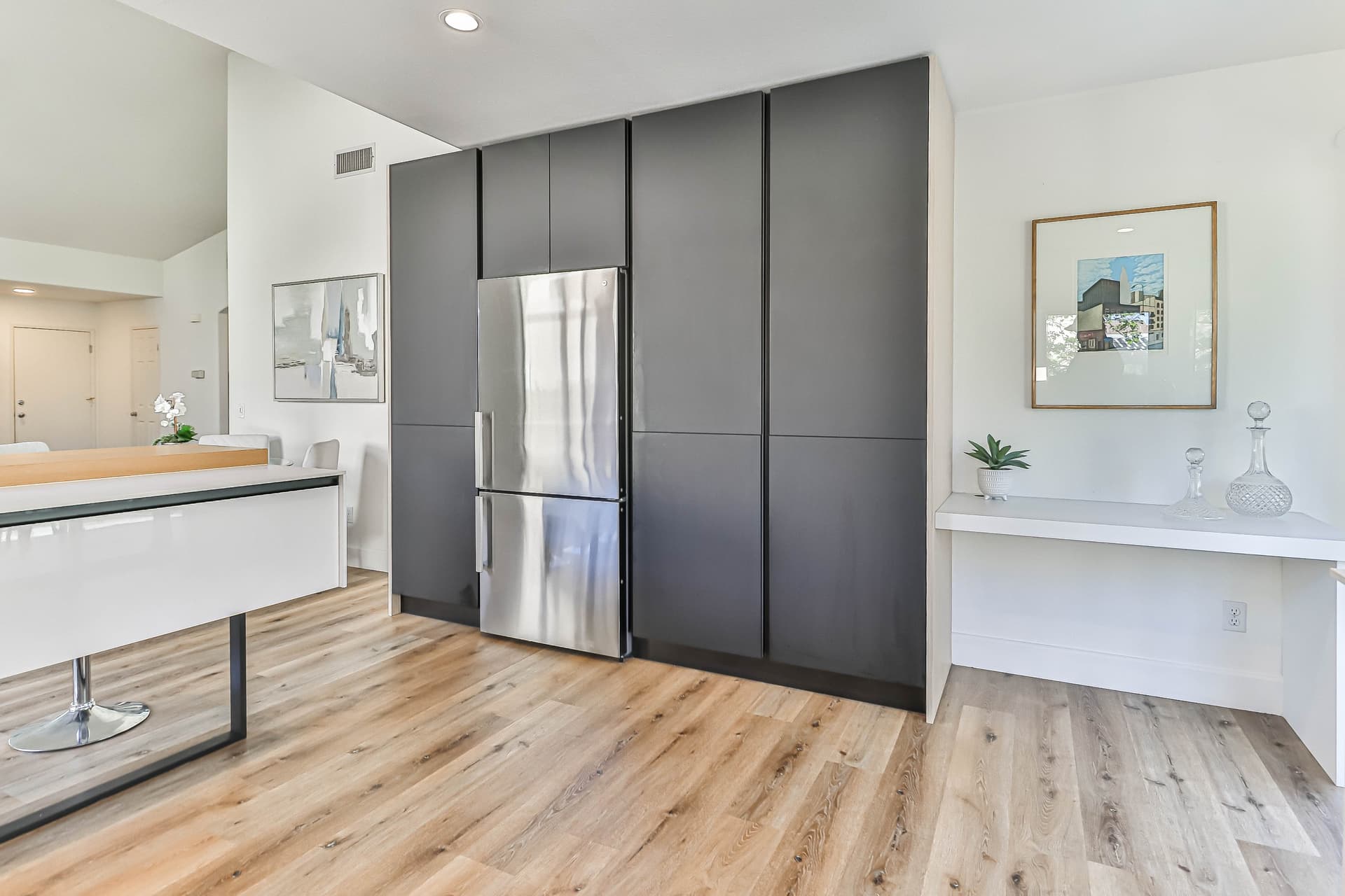 cKitchen and Dining7.jpg