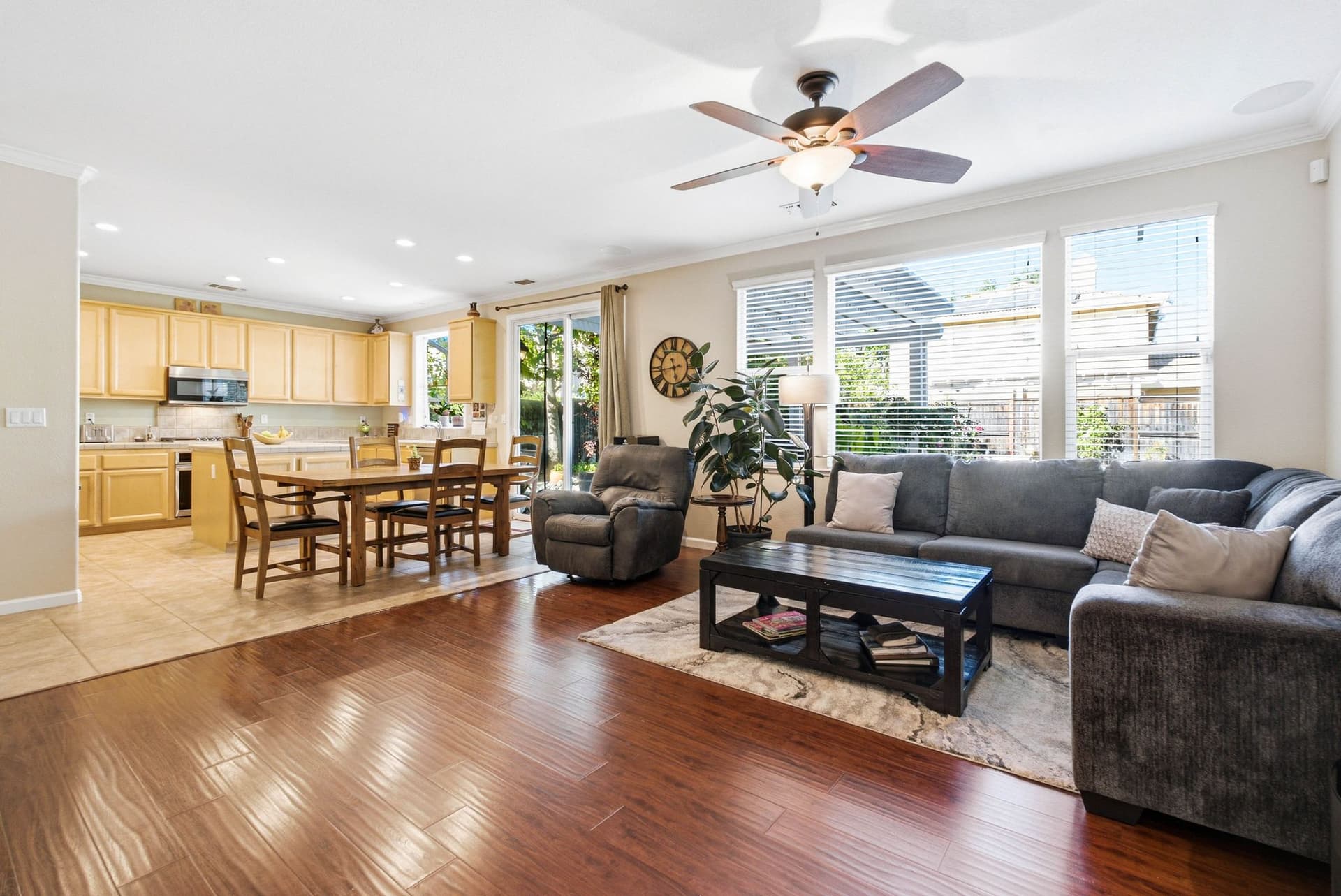 1213 Darling Way-9.jpg