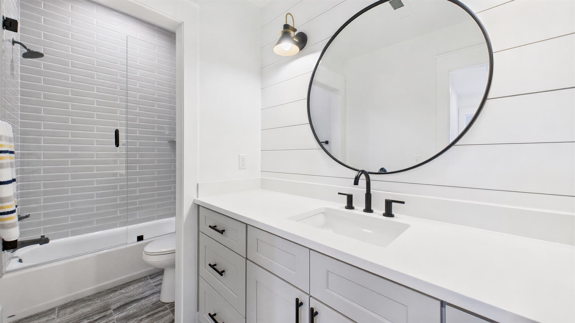 028_3RD FULL BATH ON LOWER LEVEL.jpg