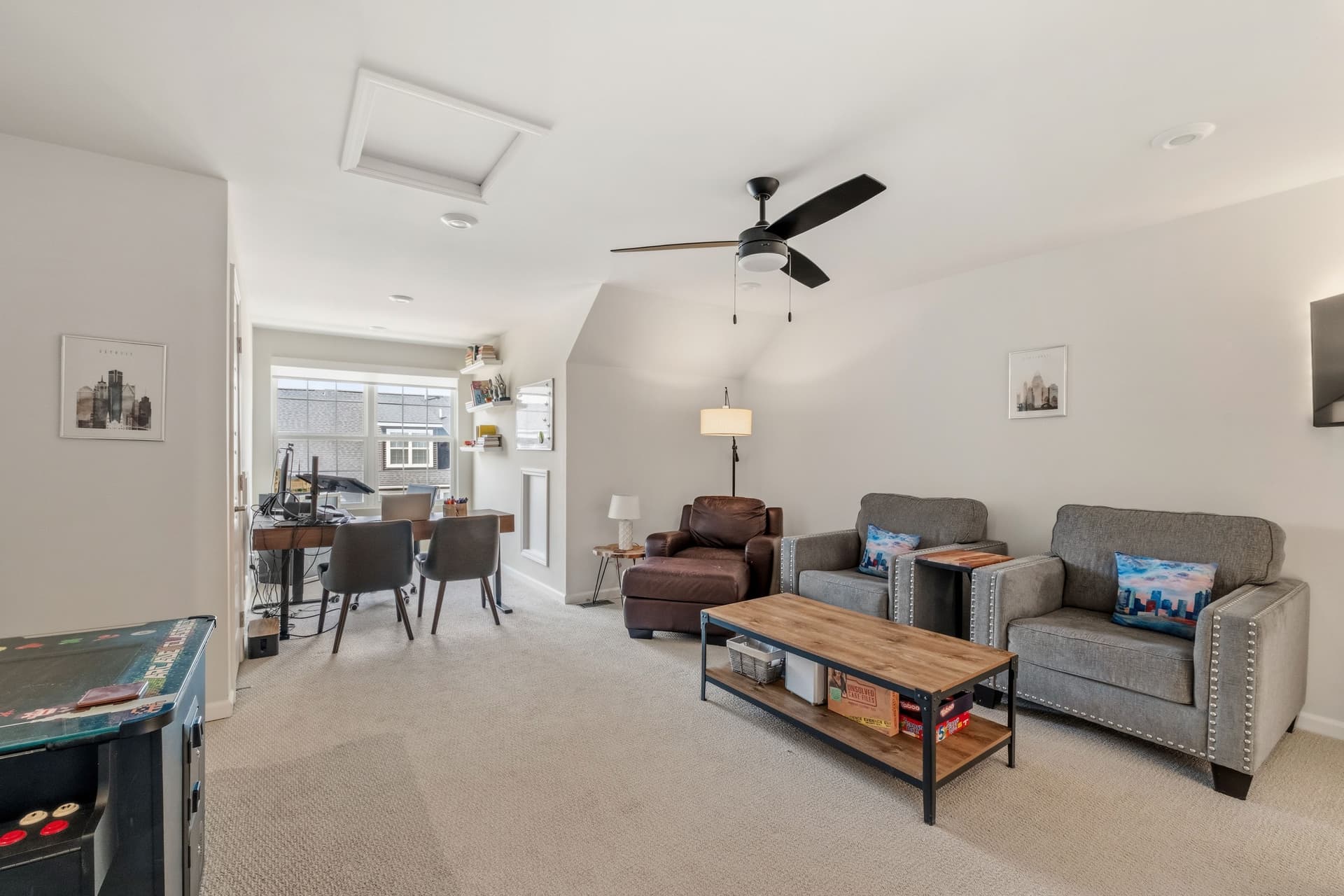 212 S Sydney Loft 3.jpg