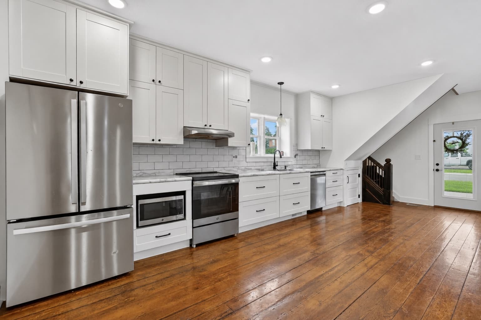 Kitchen 4.jpg