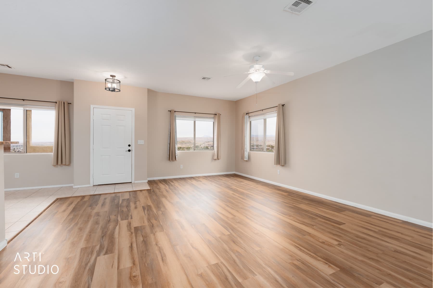 Great Room 1.jpg