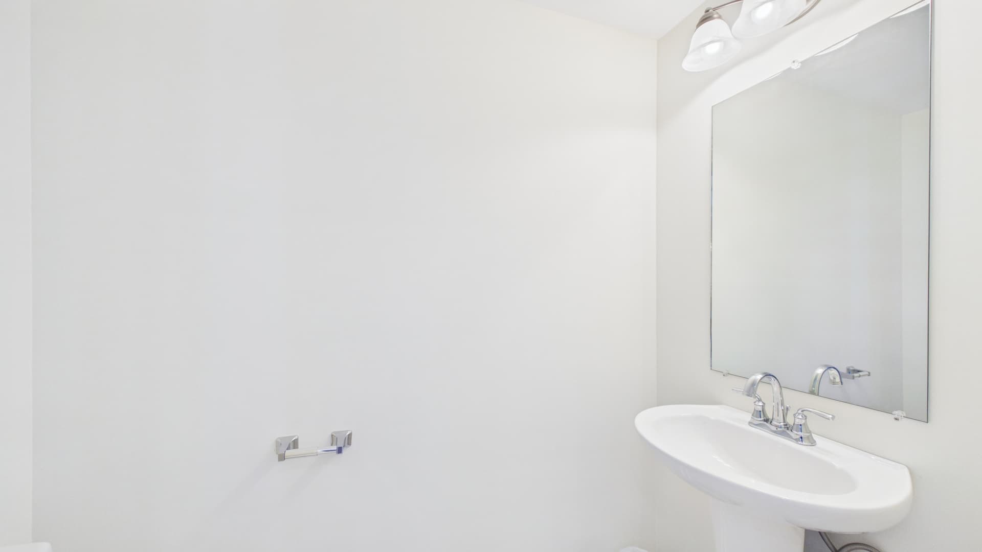 022_Half Bath Main Level.jpg
