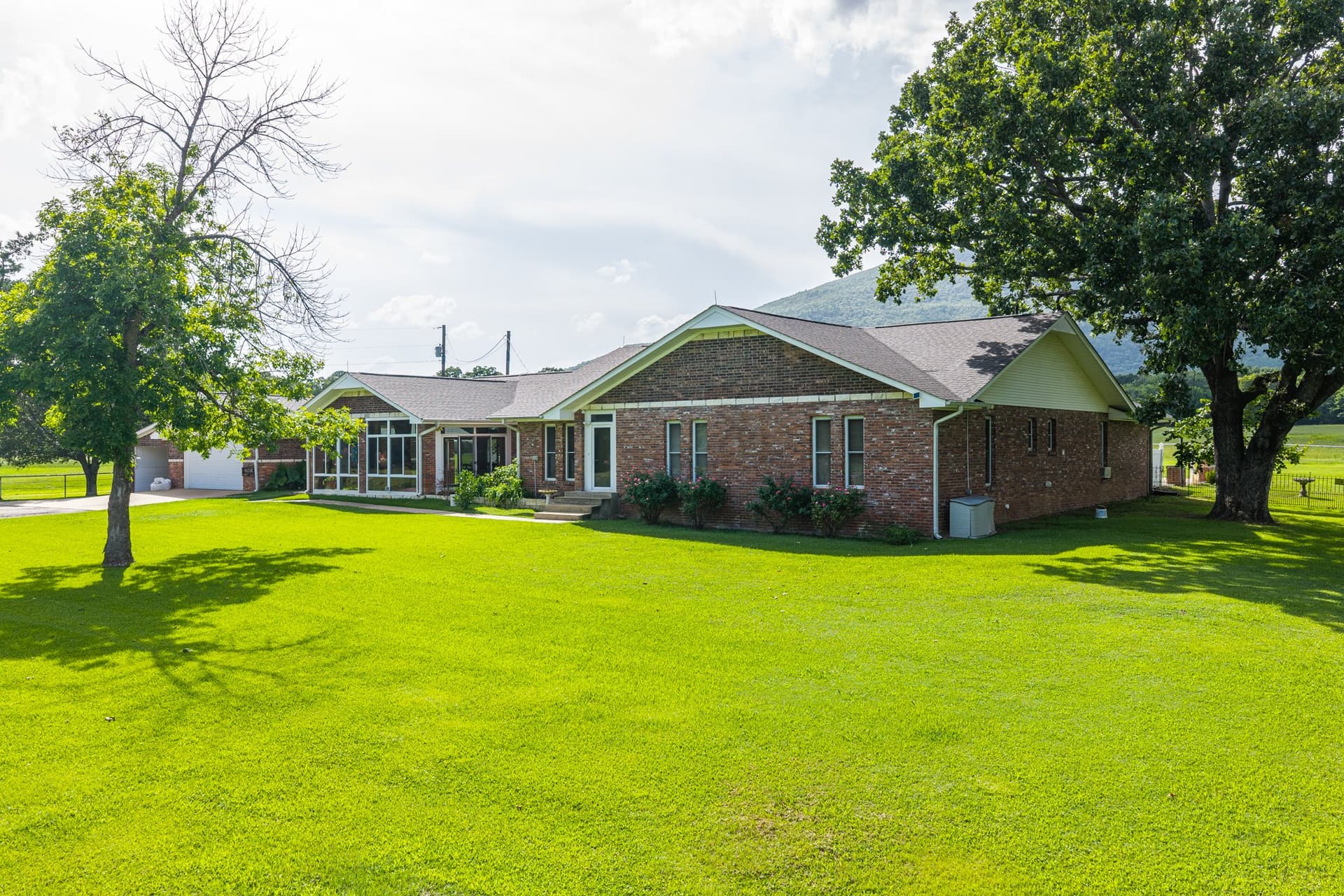 Exterior-9.jpg