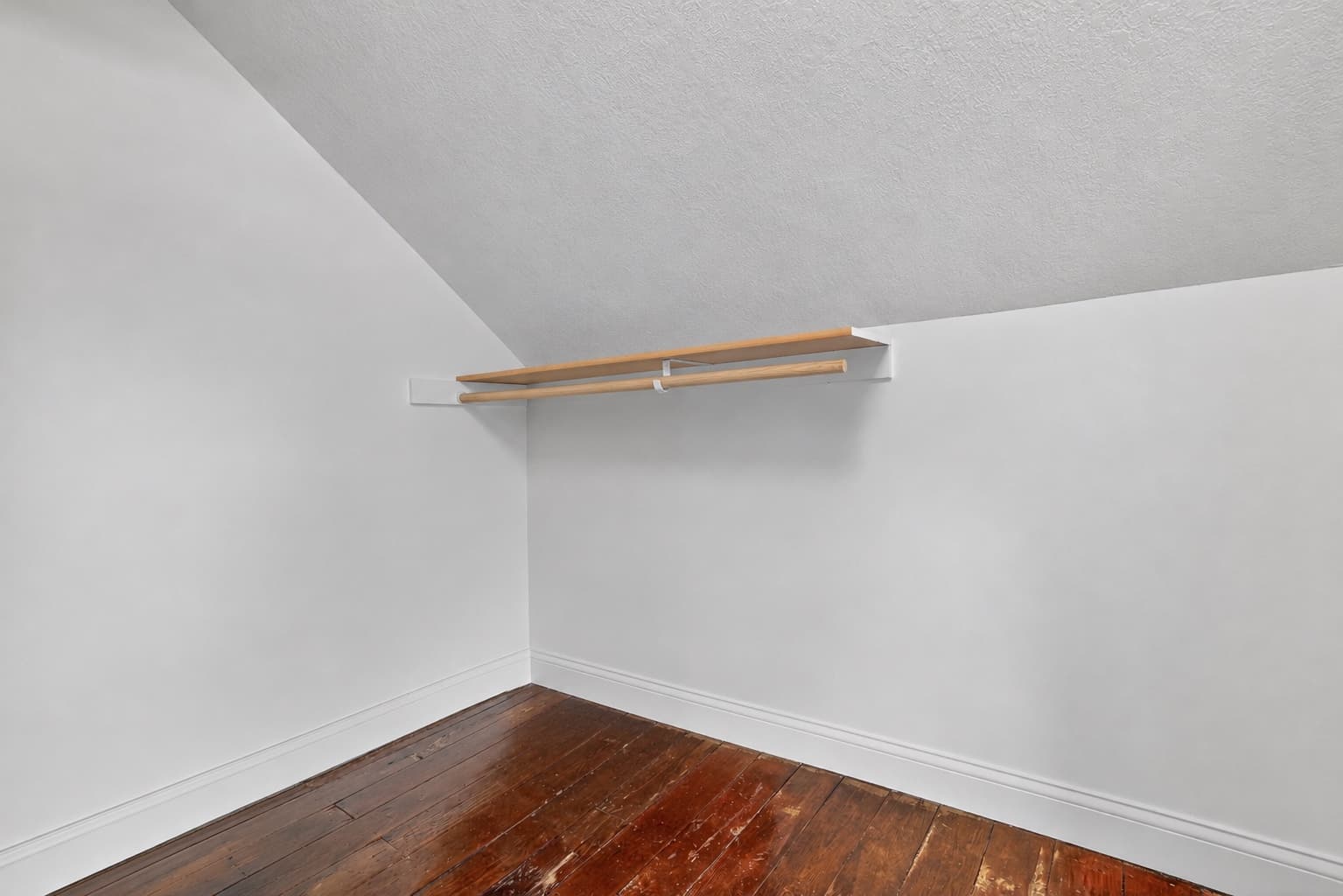 Second Bedroom Closet .jpg
