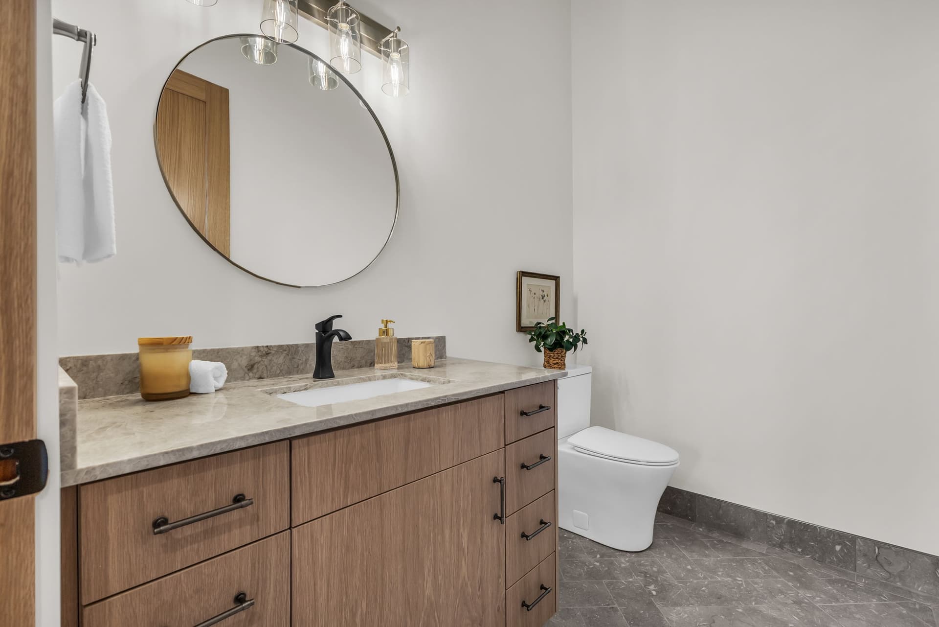 19-web-or-mls-1092-trailridge-dr.jpg