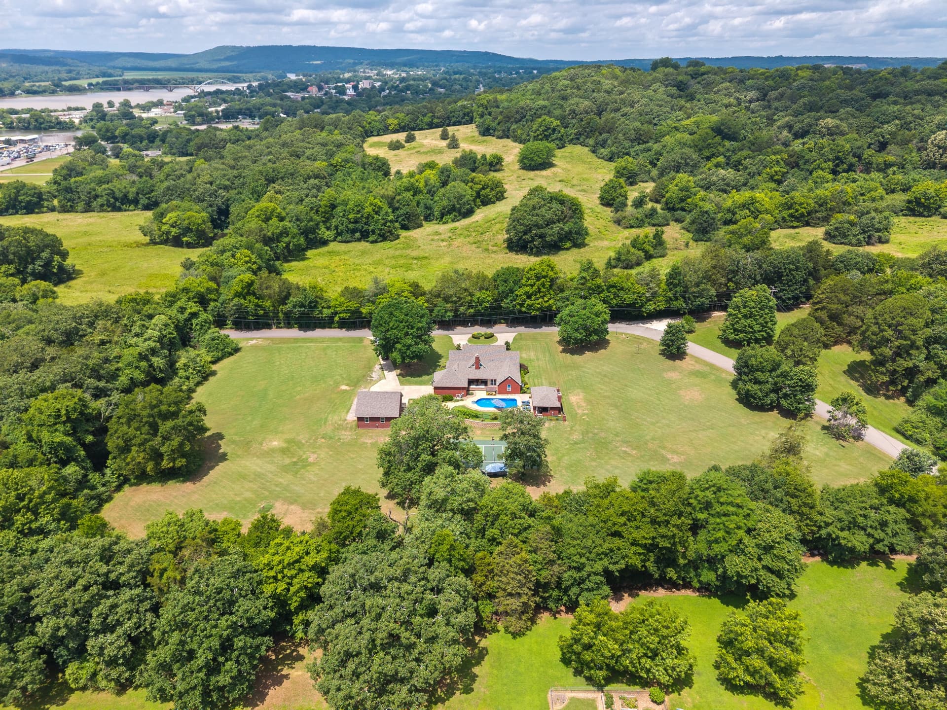 300_Barcliff_Lane-29.jpg