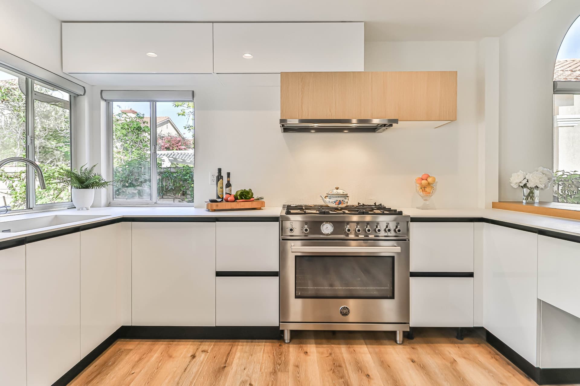 cKitchen and Dining5.jpg