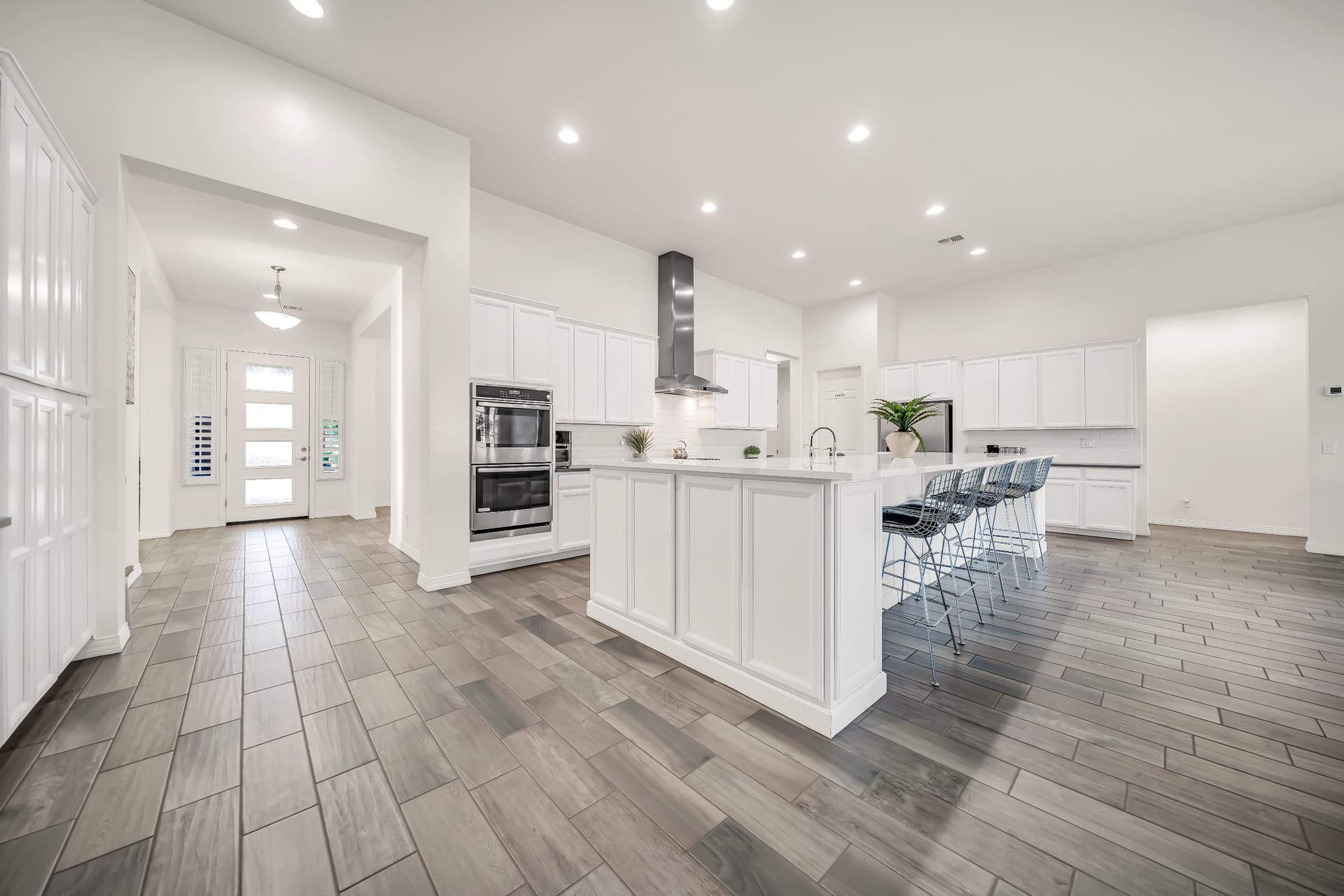 13851 Blossom way-11.jpg