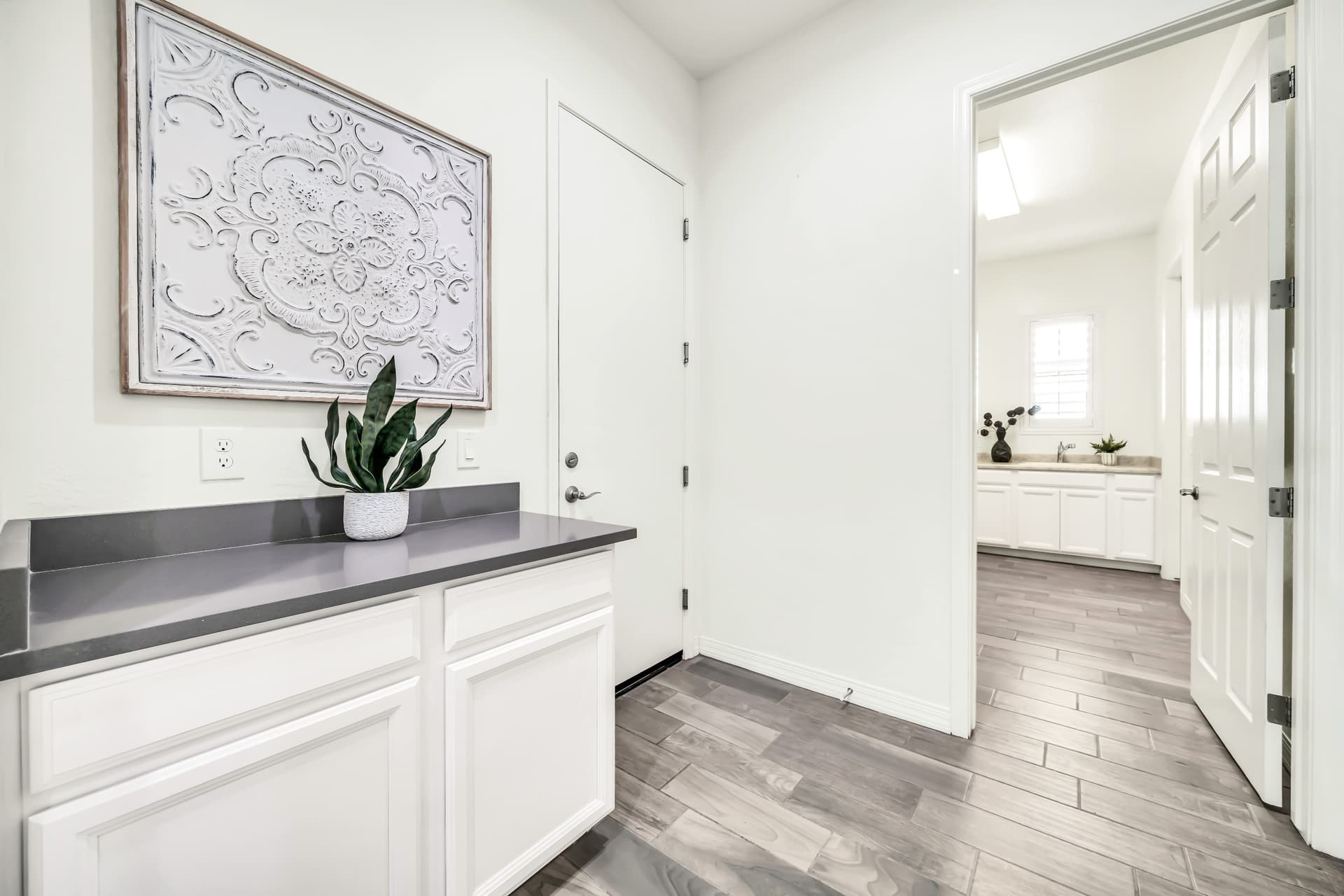 13851 Blossom way-47.jpg