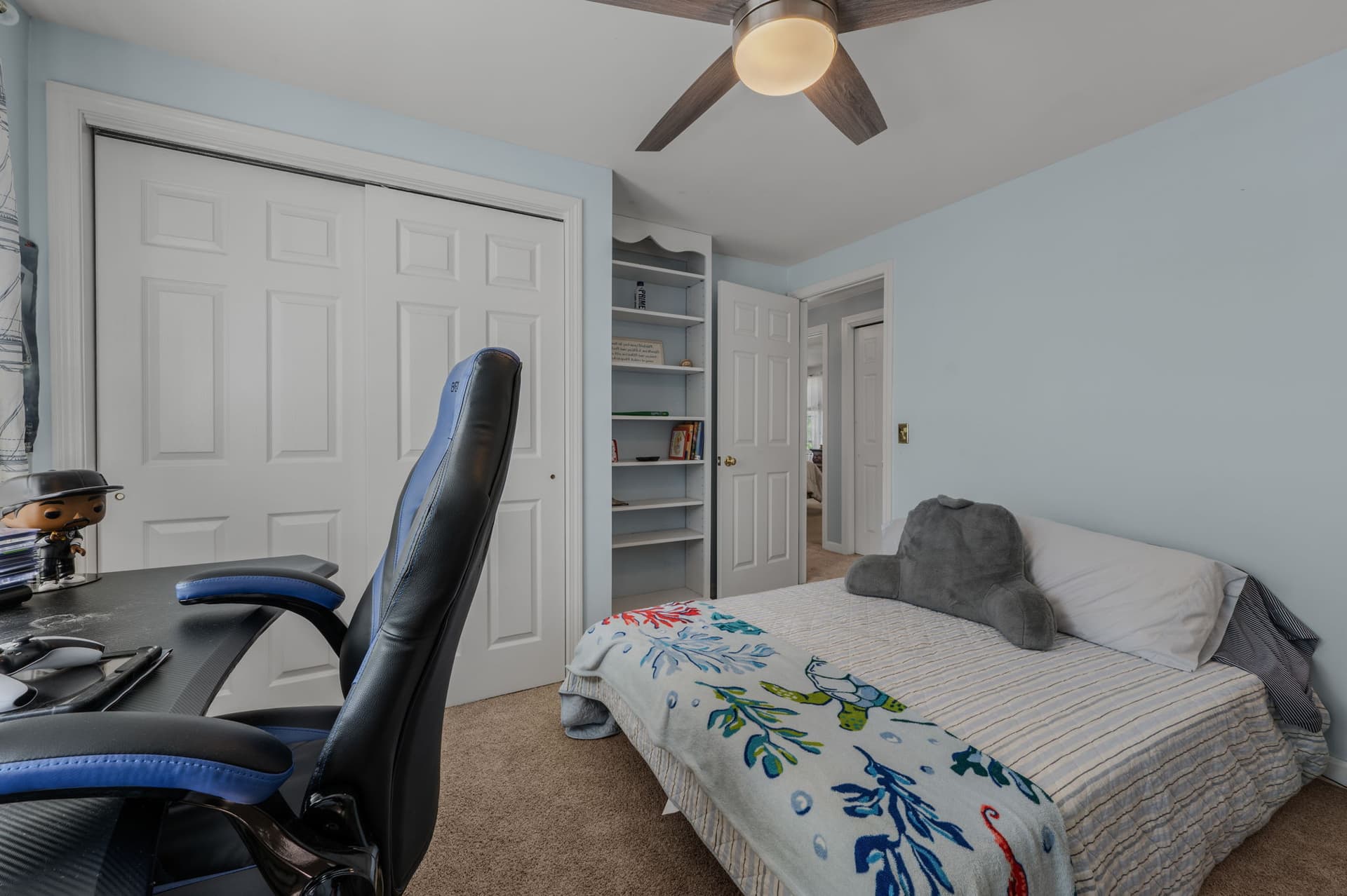 37-web-or-mls-66 Clipper Ct, Groton-8.jpg
