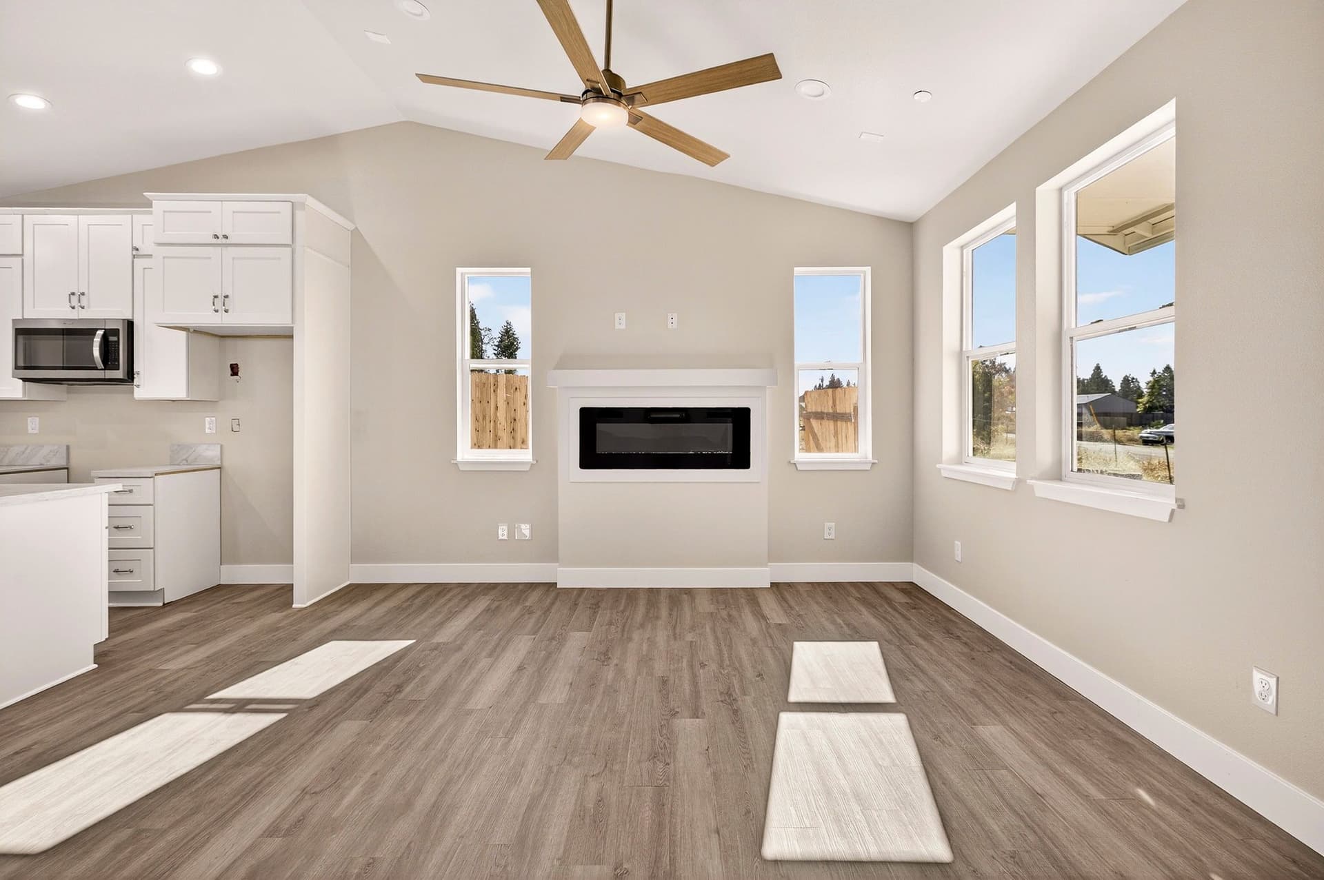 14197 Elmira Cir - 011(Photos).jpg