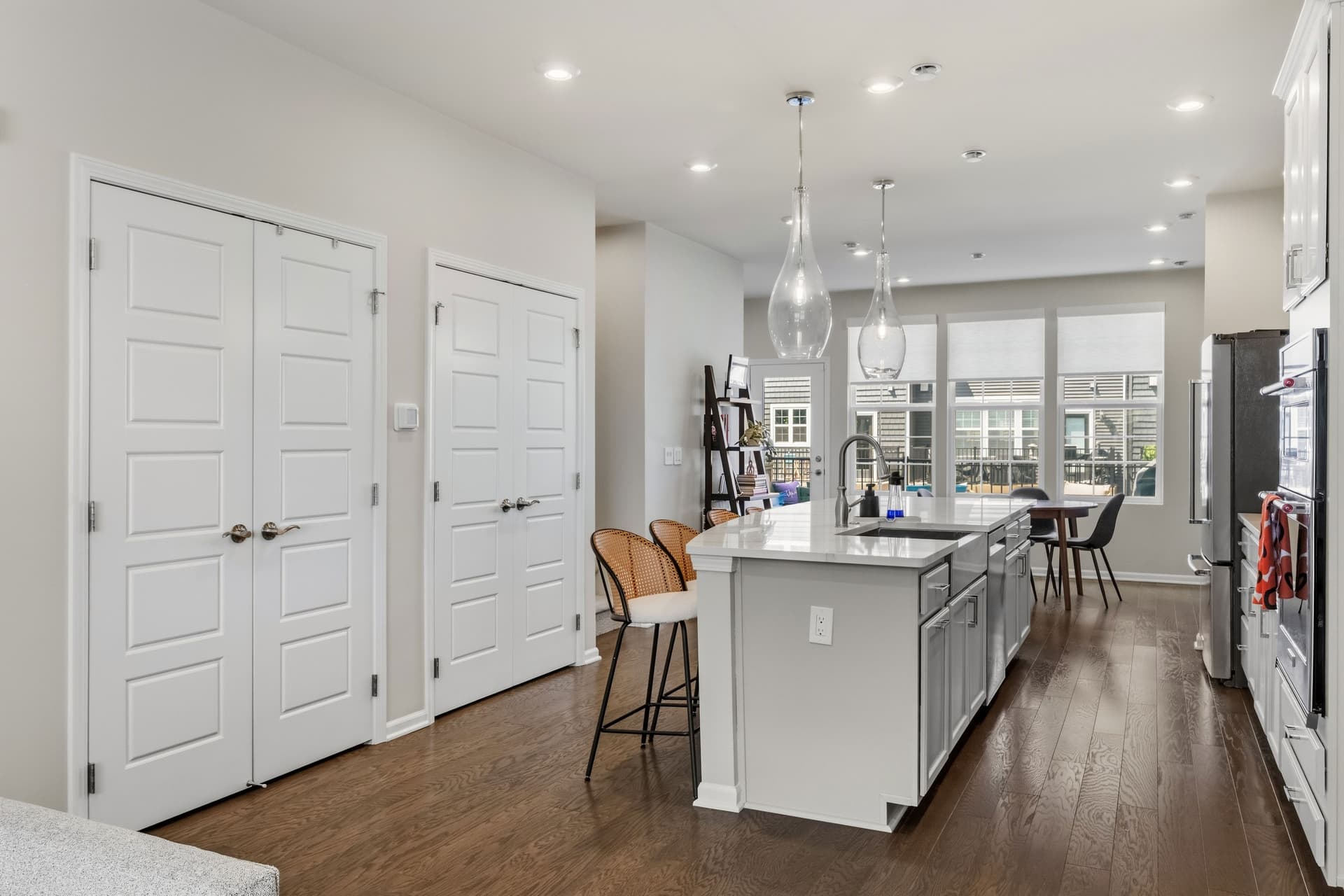 212 S Sydney 2nd Floor Kitchen 1.jpg