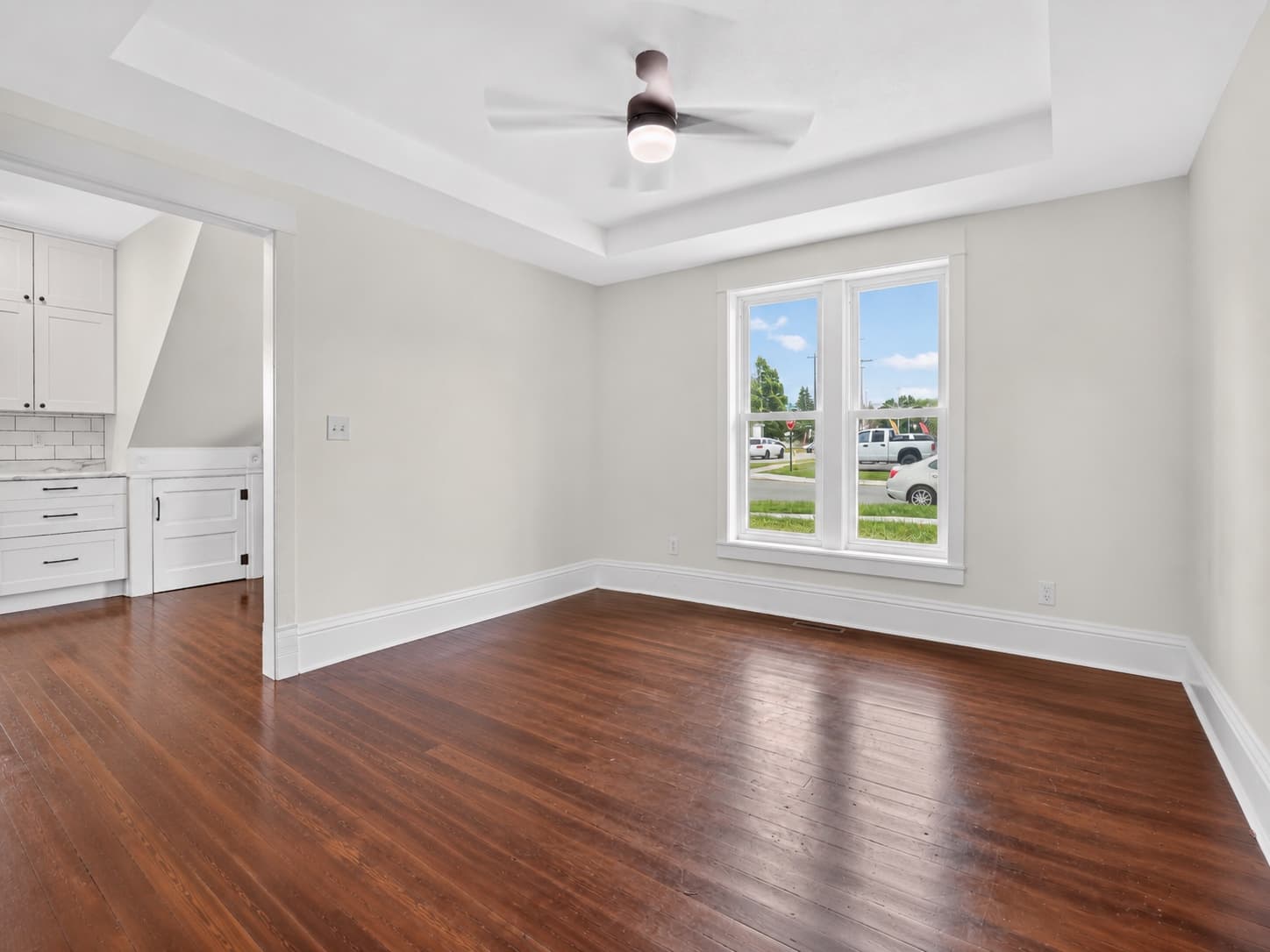 Living Room 2.jpg