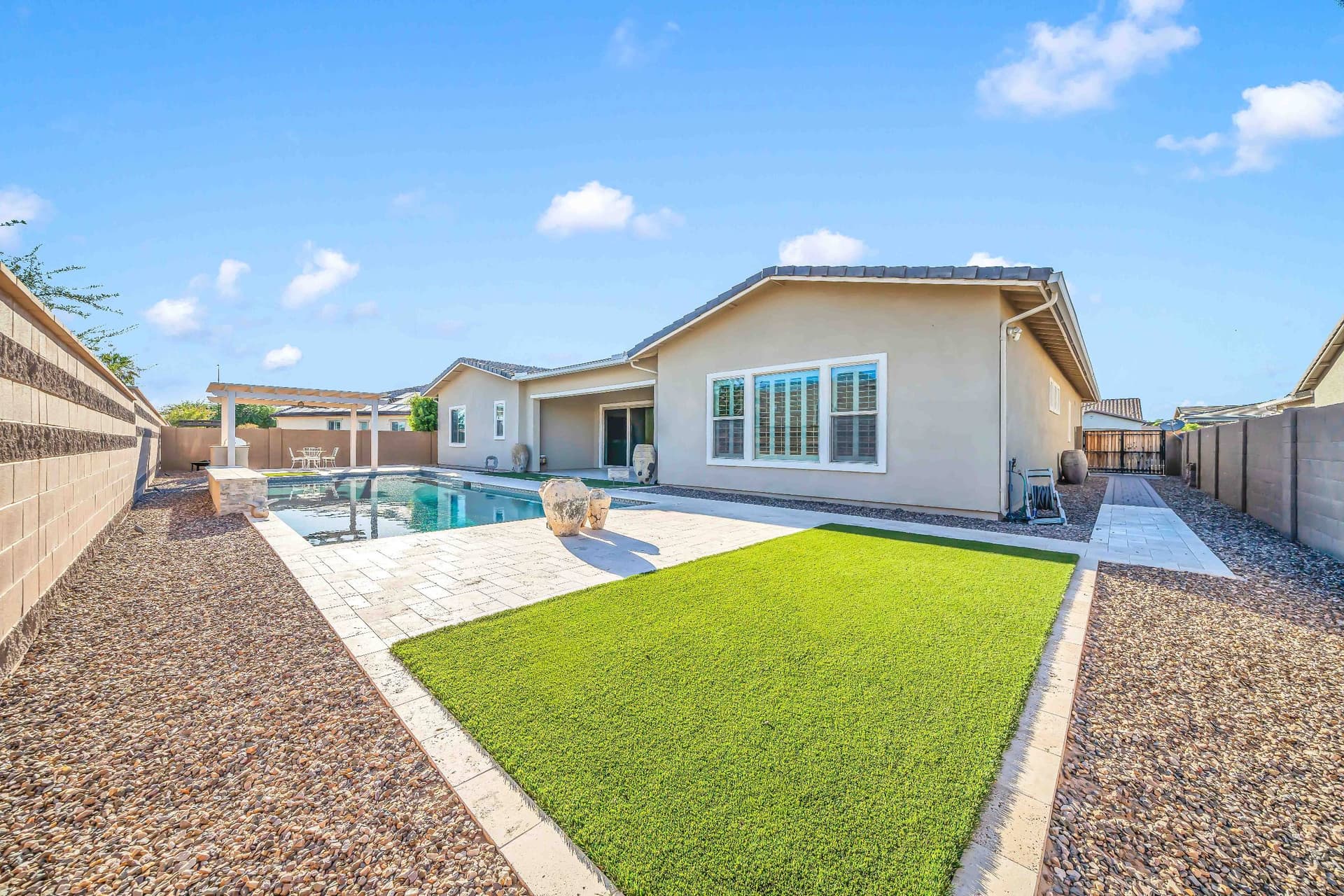 13851 Blossom way-60.jpg