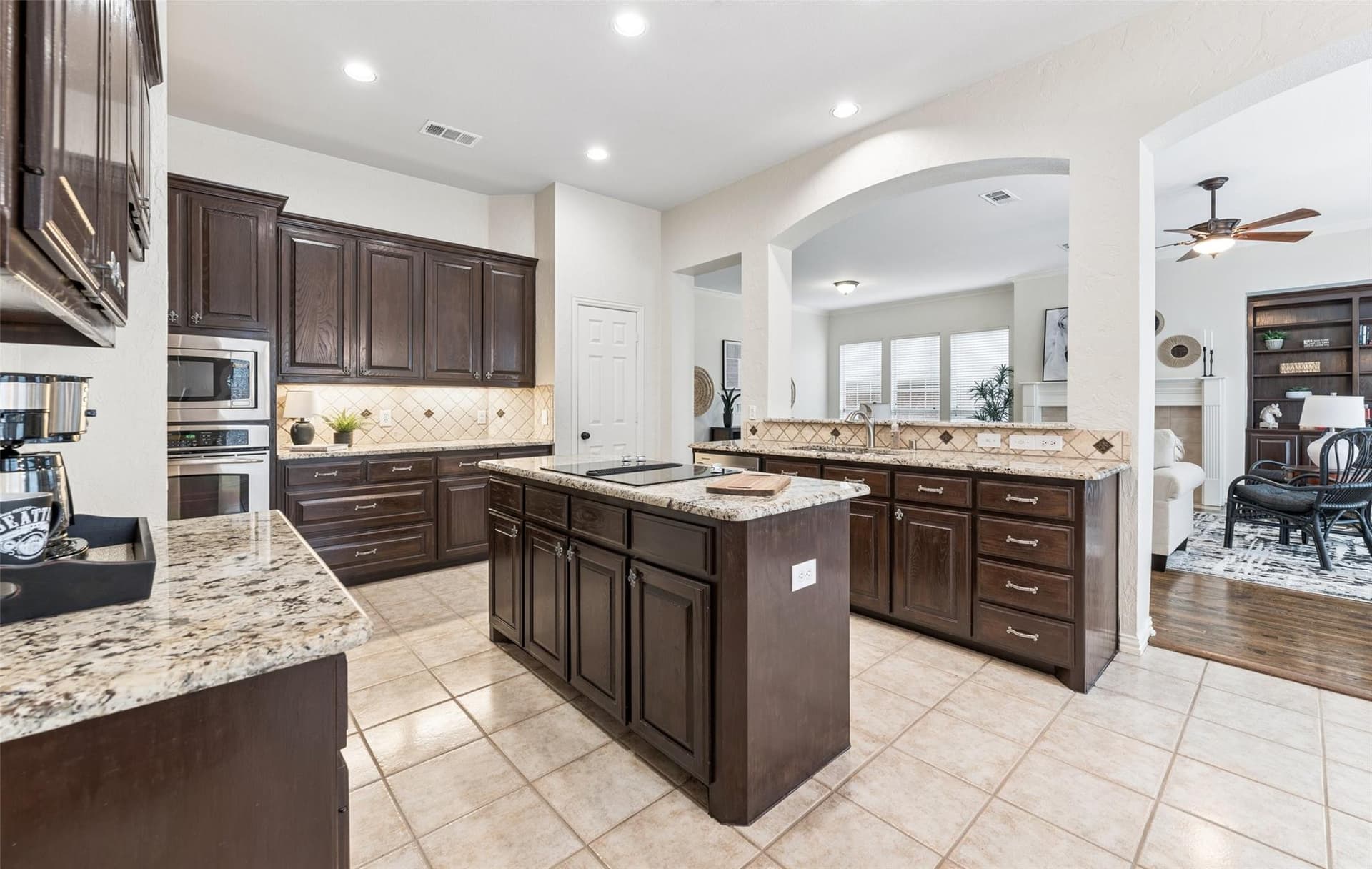 2101 Fleming DriveV10.jpeg