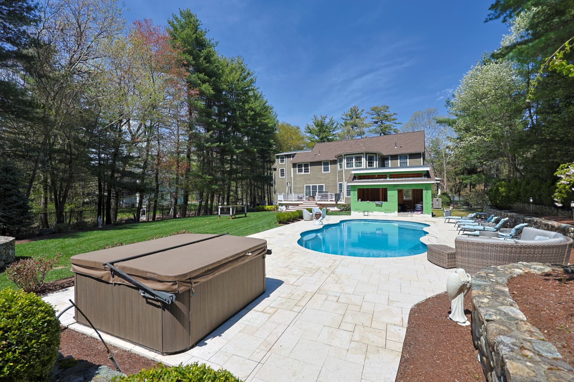 71 Bourque exterior-11.jpeg