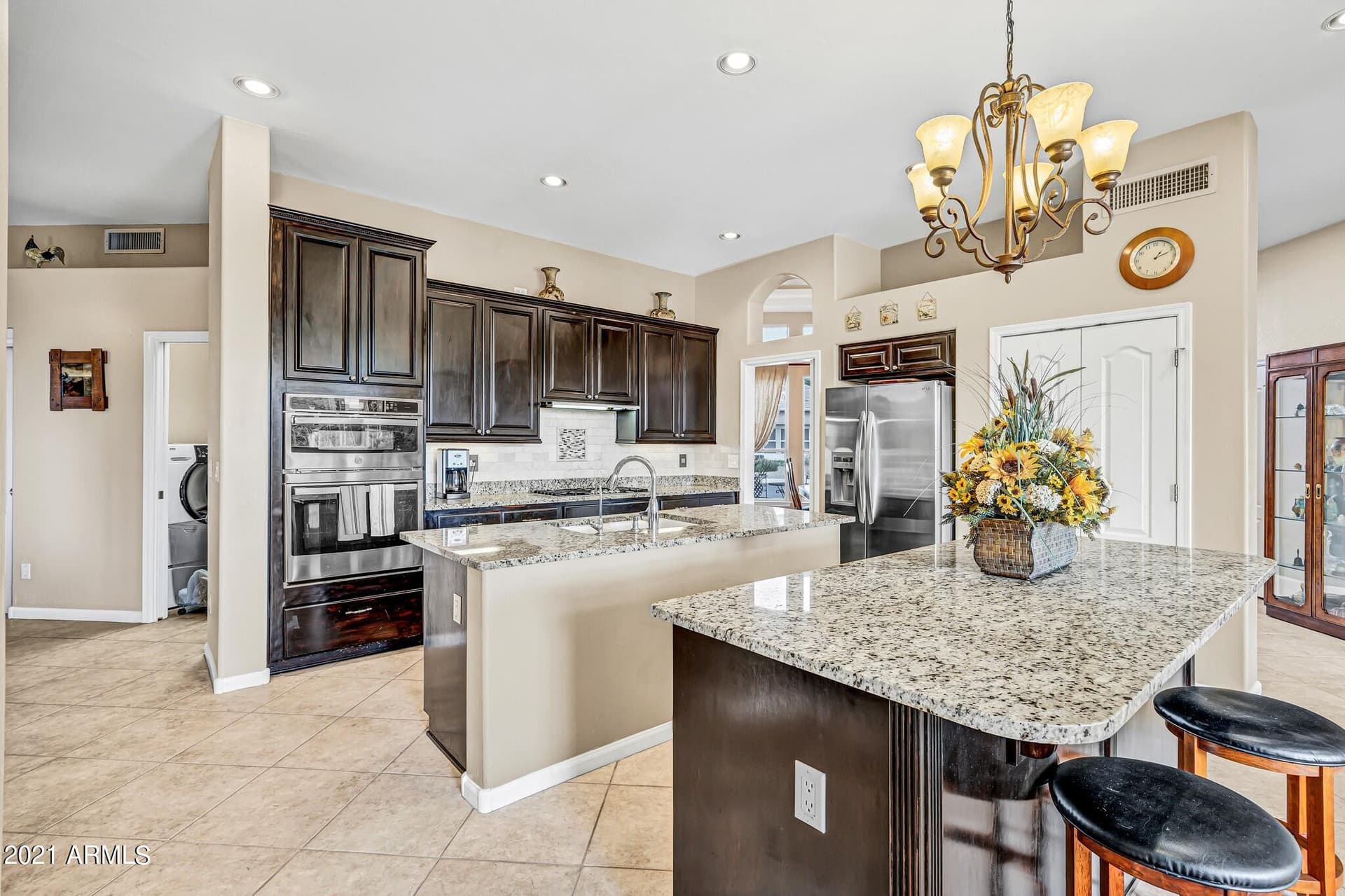 6521 W Hill Lane_4.jpg
