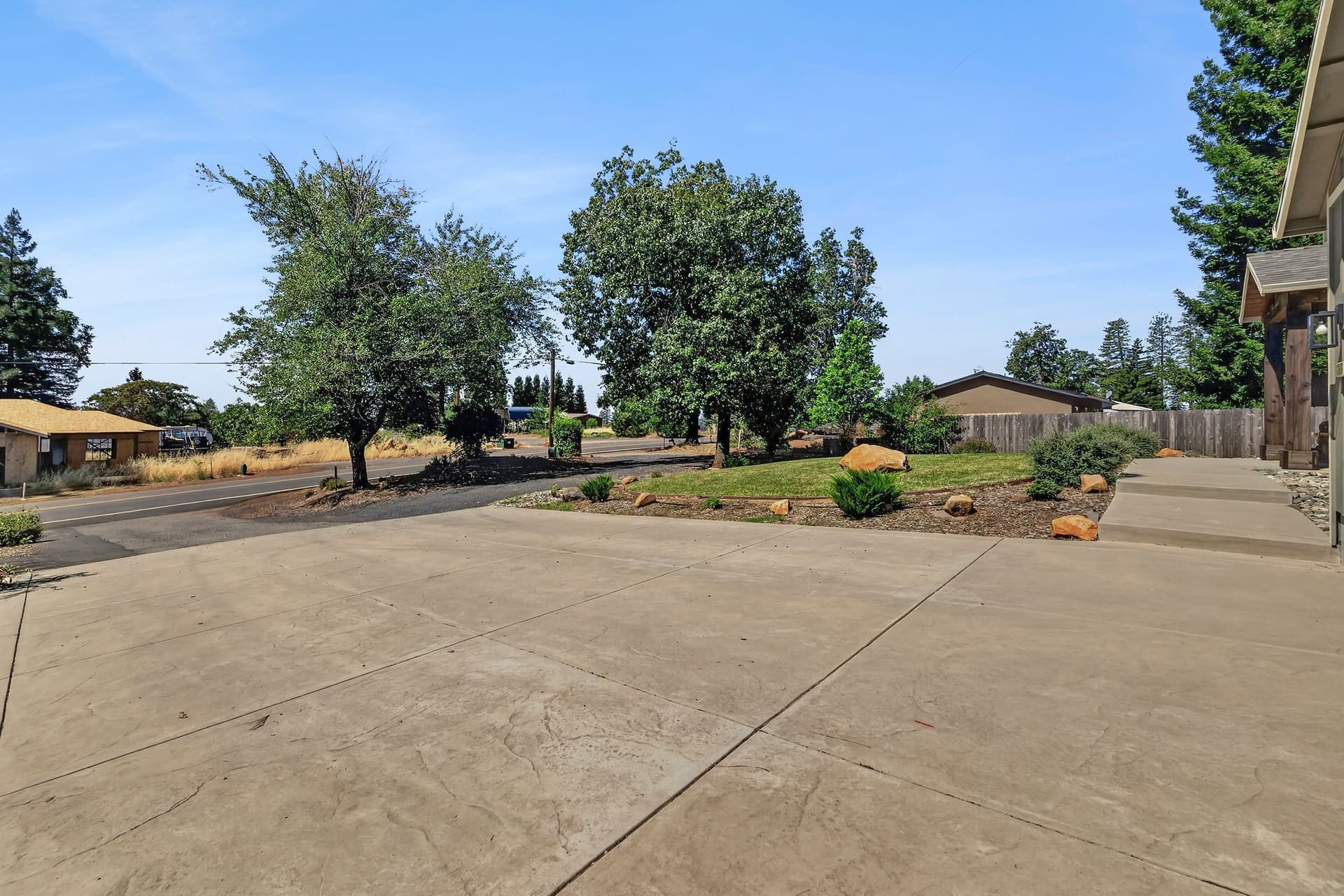 1369 Nunneley Rd - 005 (Photos).jpg