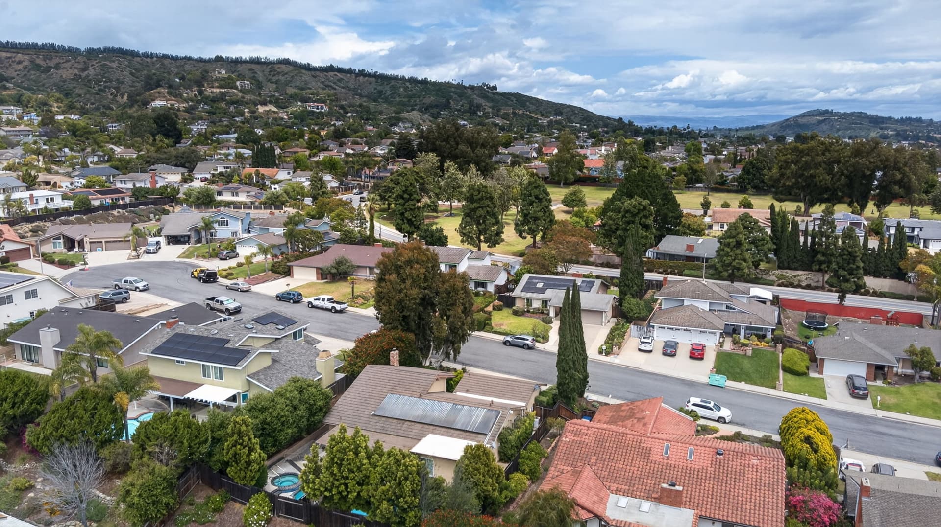 58-web-or-mls-Upmarket_Media-2247West-aer019.jpg