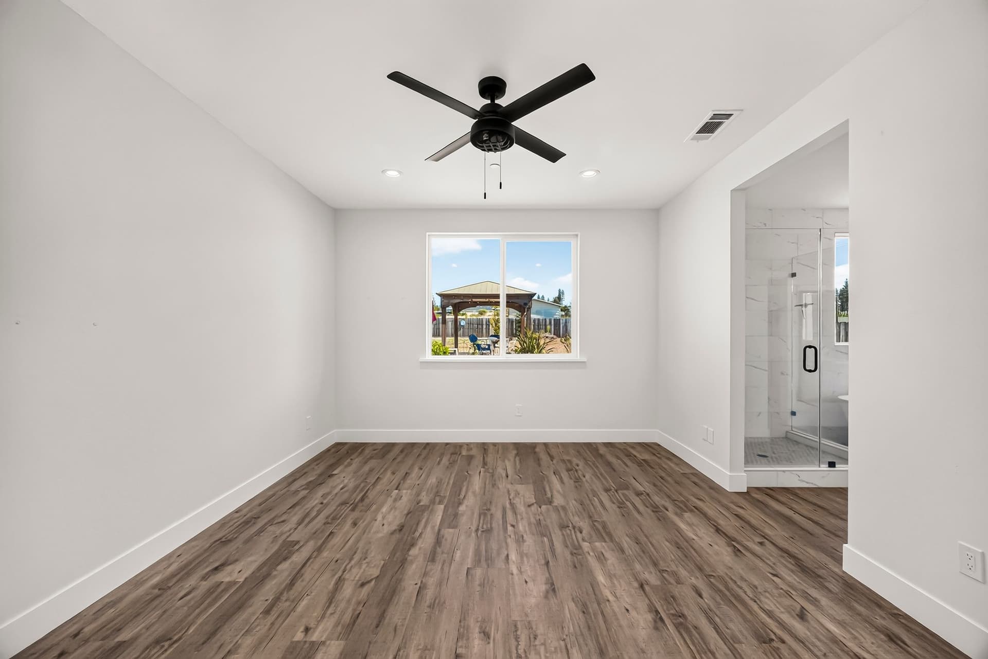 1369 Nunneley Rd - 025 (Photos).jpg