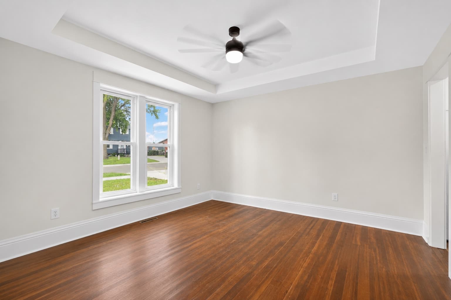 Living Room.jpg