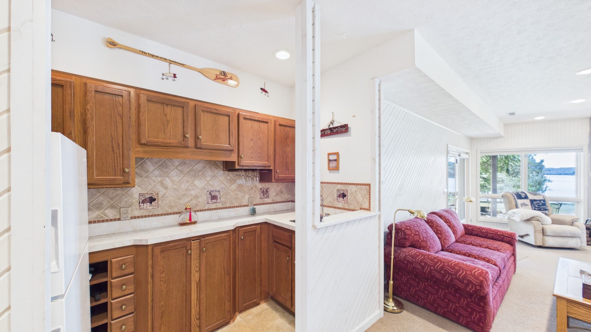 031_Wet Bar Lower Level.jpg