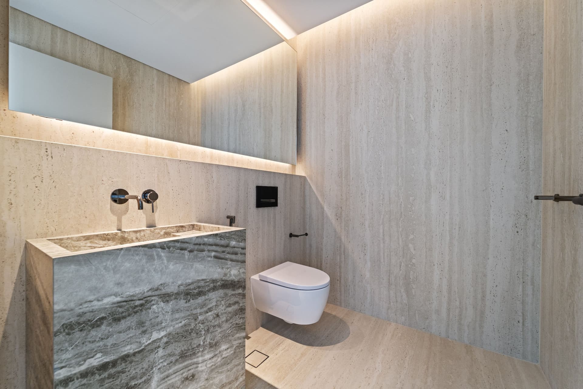 2 Bed for Rent in Serenia Living 22.jpg