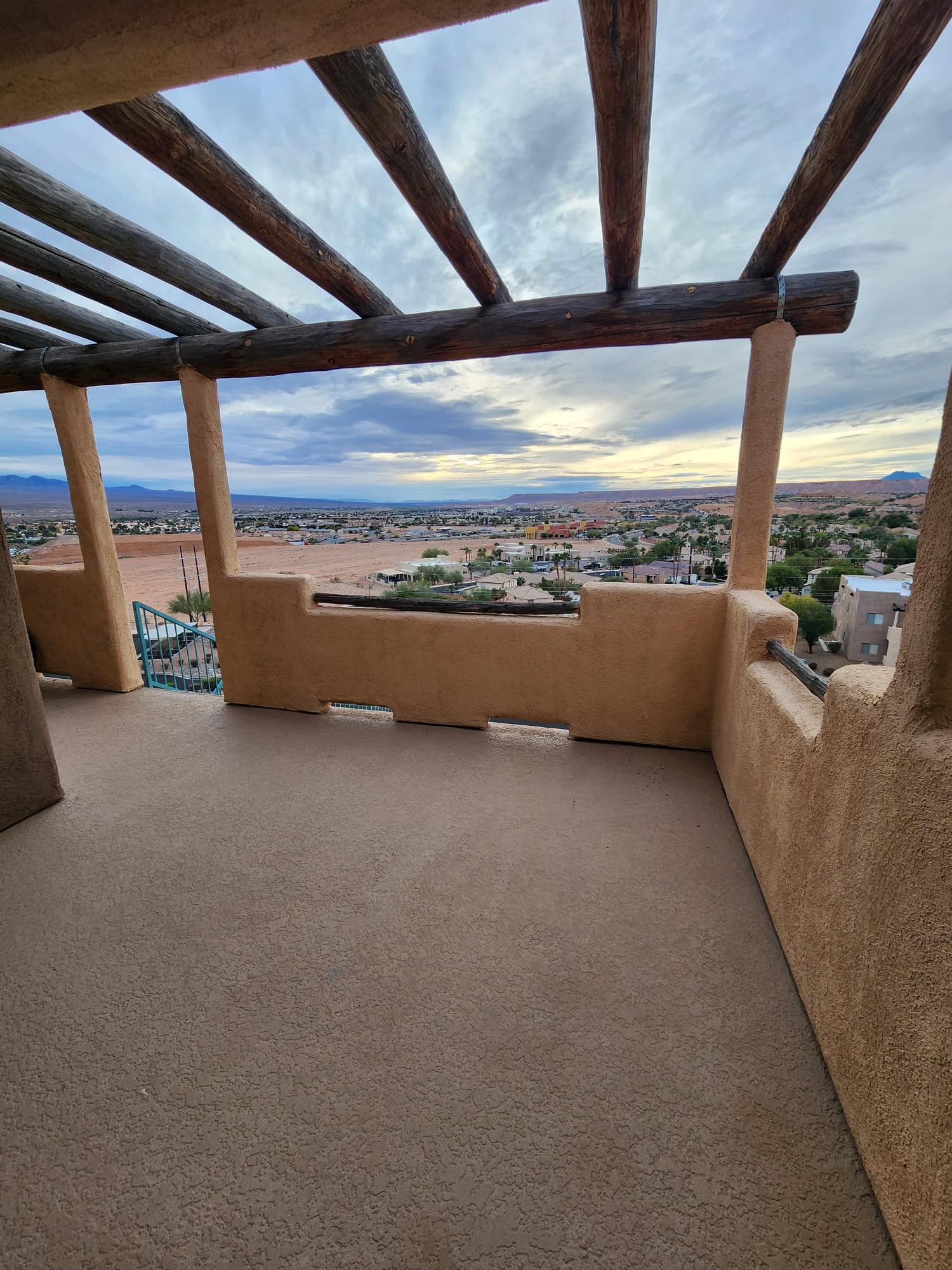 Front Deck 3.jpg