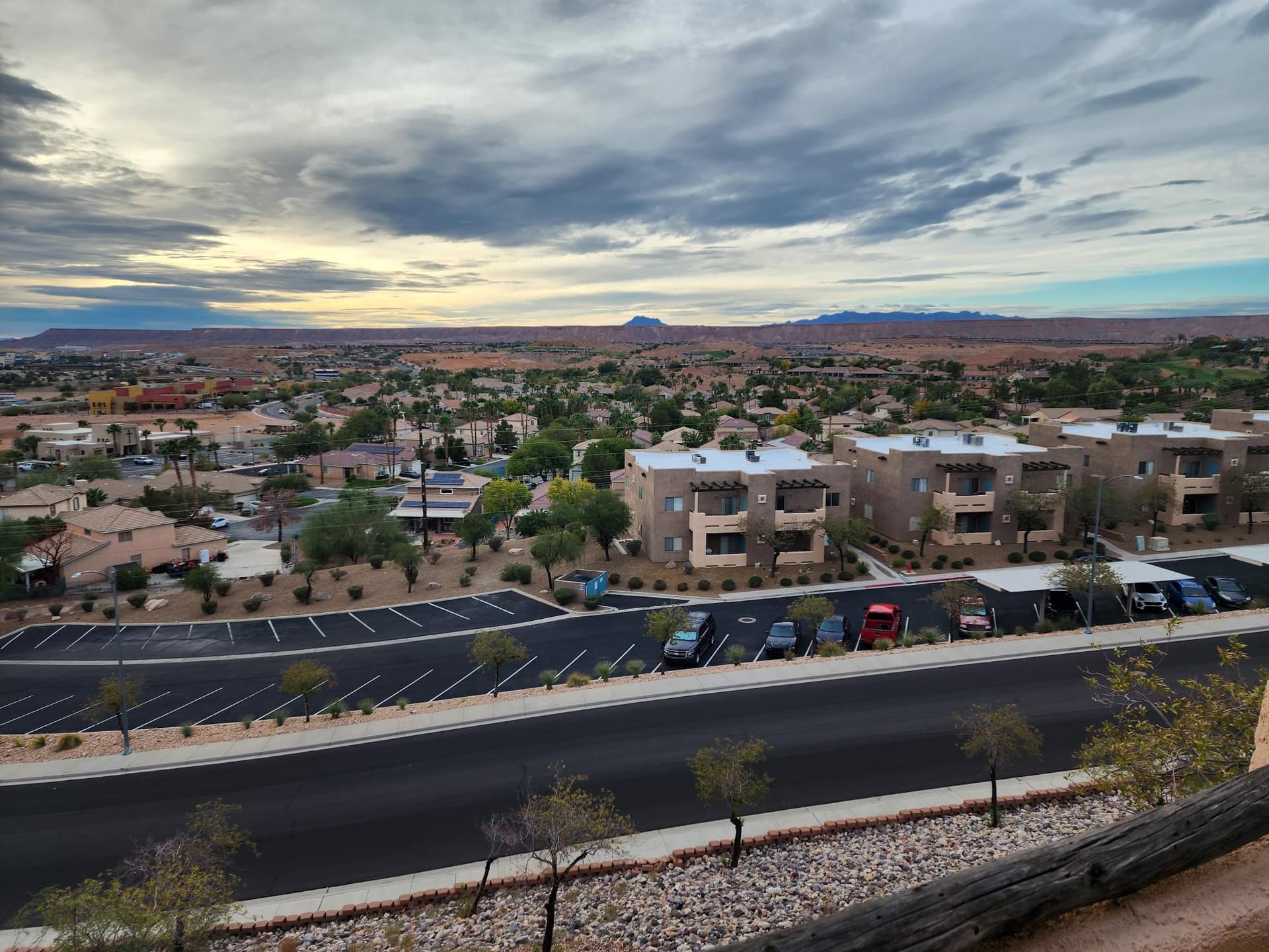 Views 3.jpg