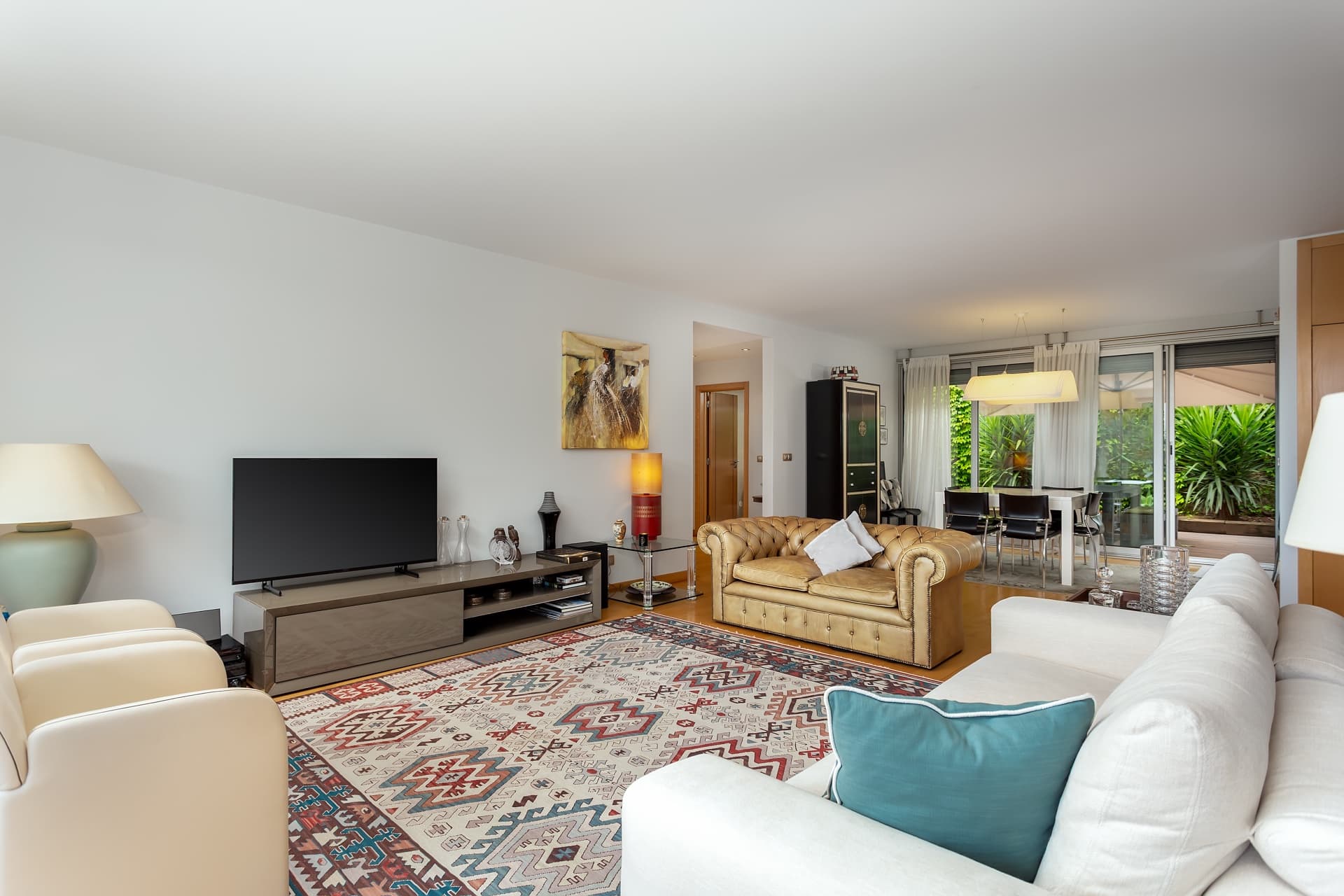 Apartamento-cascais-t2-luxo-piscina-infinita-23.jpg