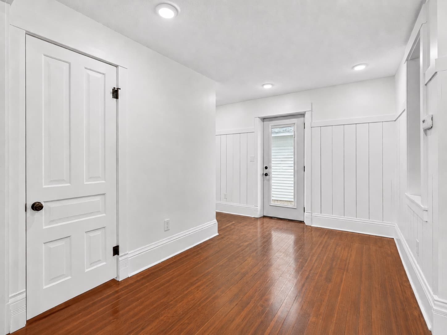 Dining Room.jpg