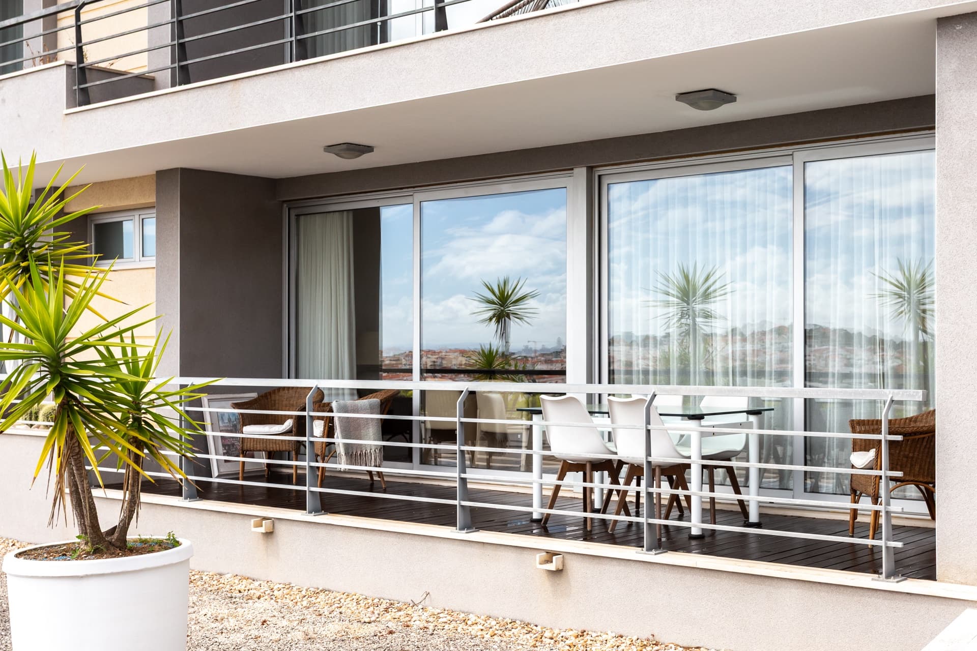 Apartamento-cascais-t2-luxo-piscina-infinita-16.jpg