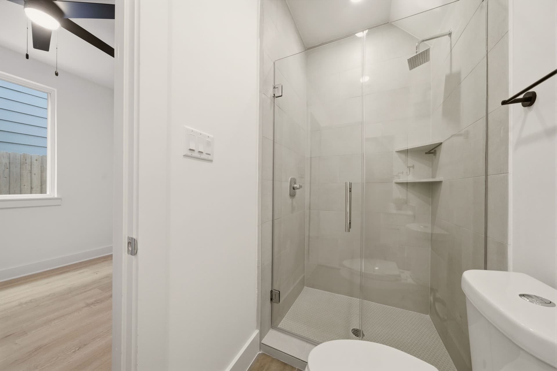 32-web-or-mls-031_1512 Barbee St HDR-35.jpg