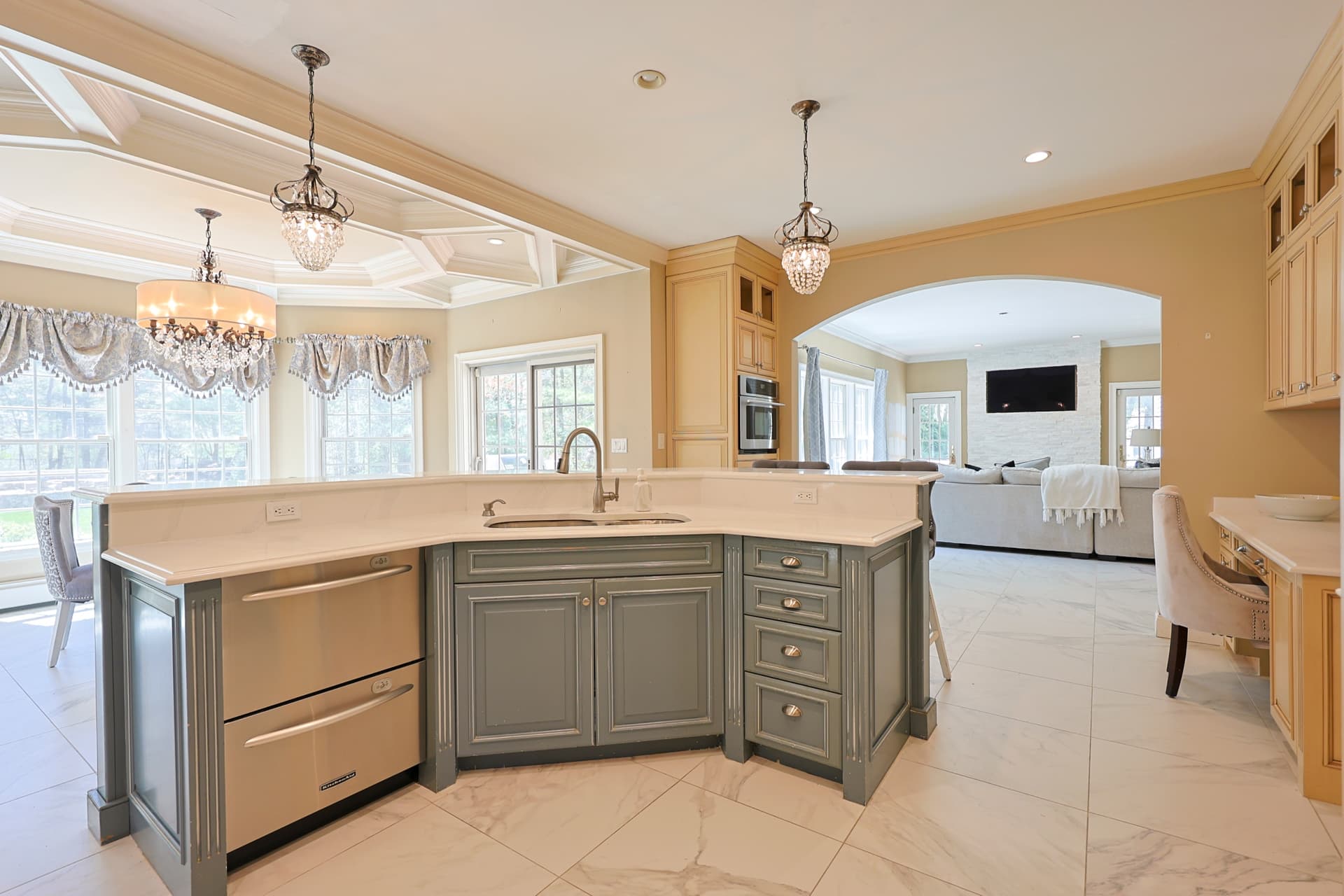 71 Bourque main floor-13.jpeg