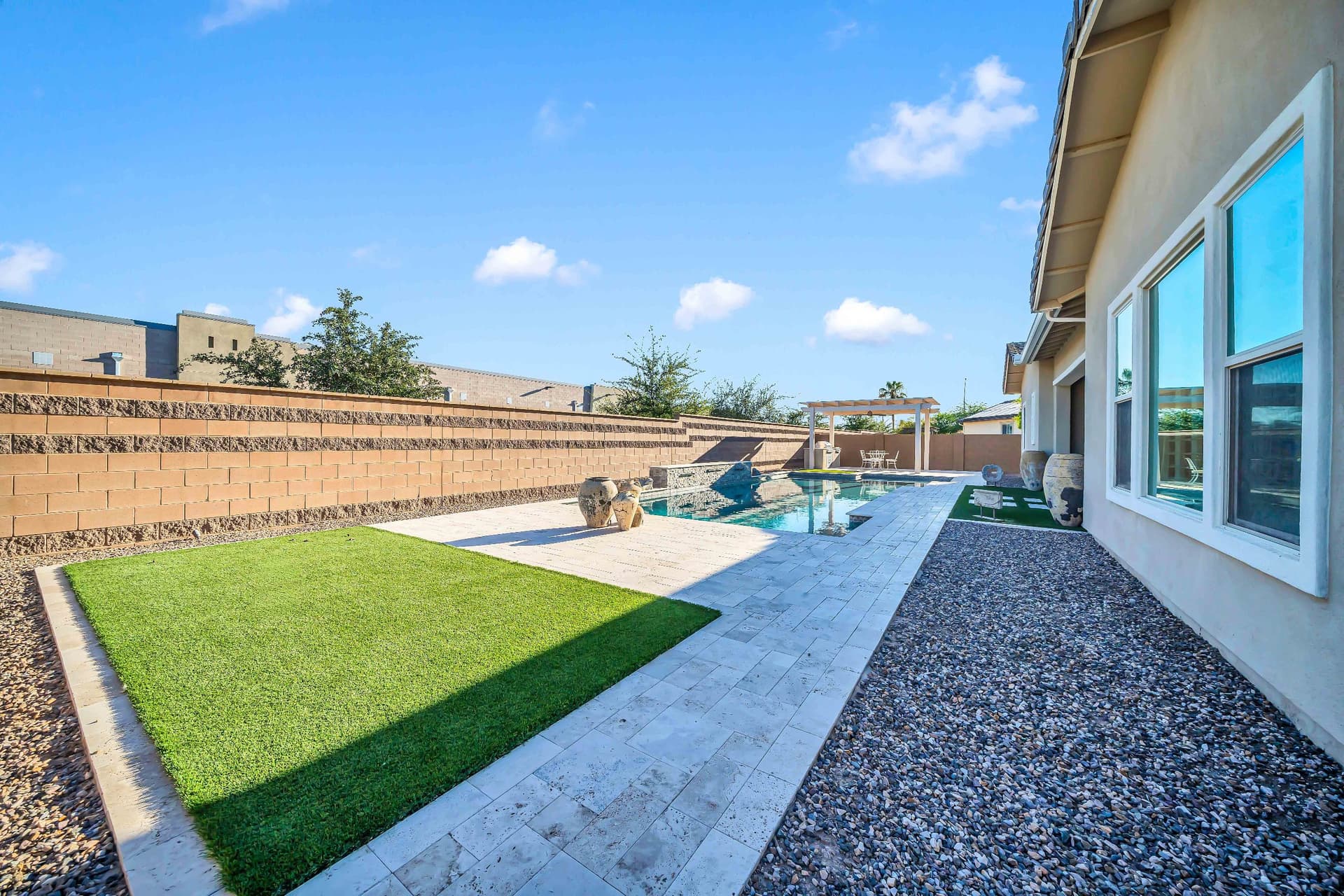 13851 Blossom way-61.jpg