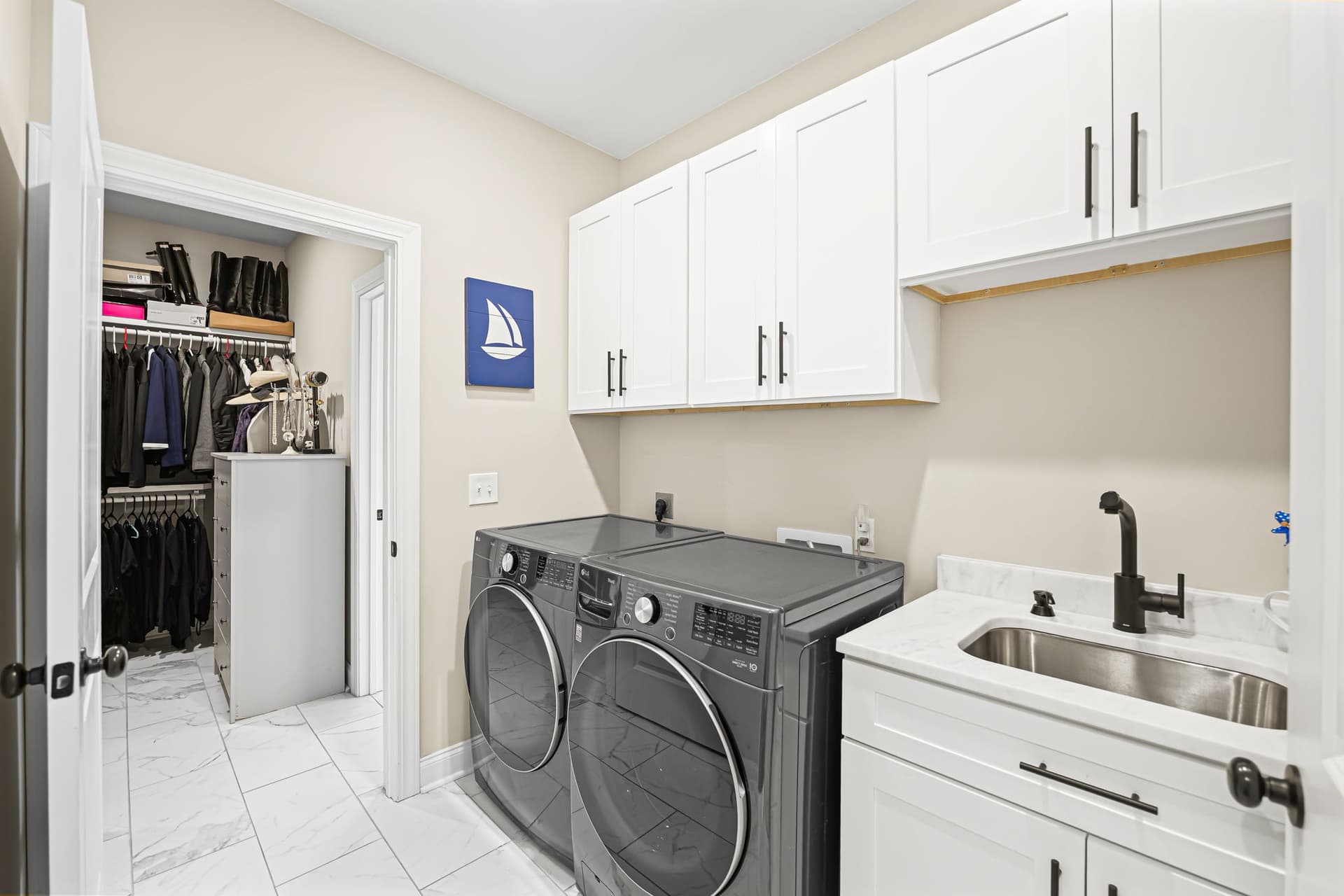 36-web-or-mls-1014 Cedar Crest Ln (24 of 46).jpg