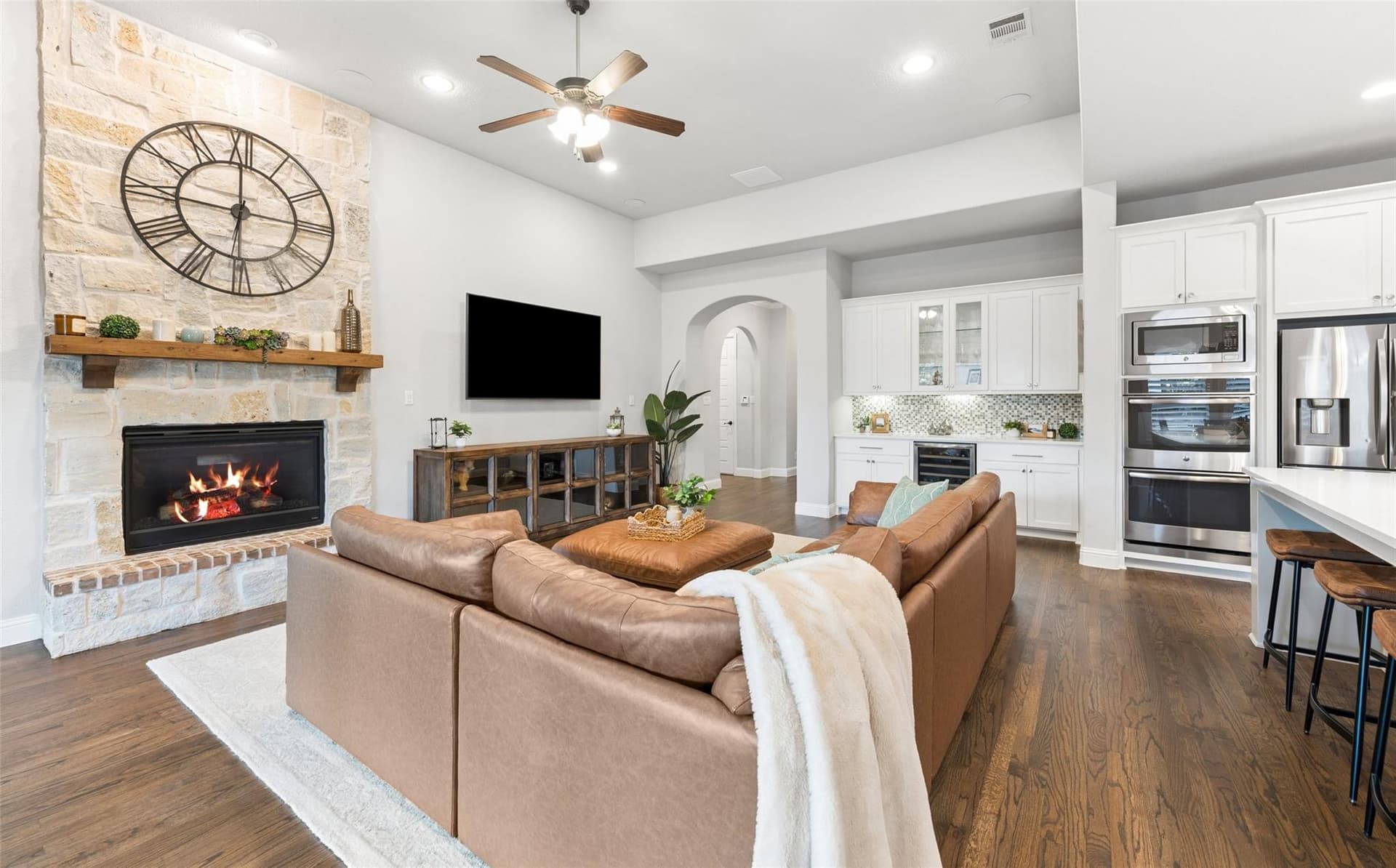 2913 Vaquero Lane 13.jpeg