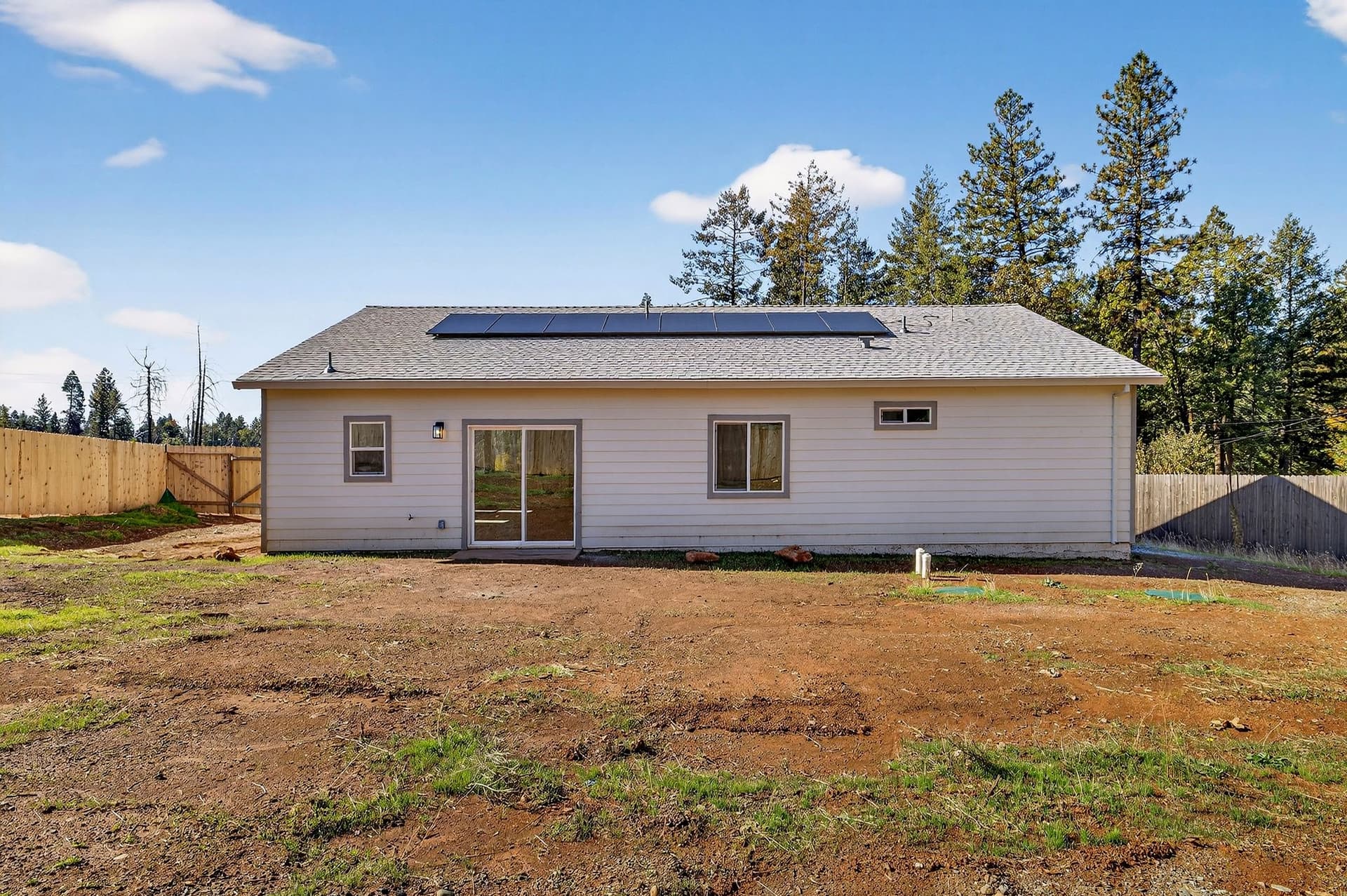 14197 Elmira Cir - 032(Photos).jpg