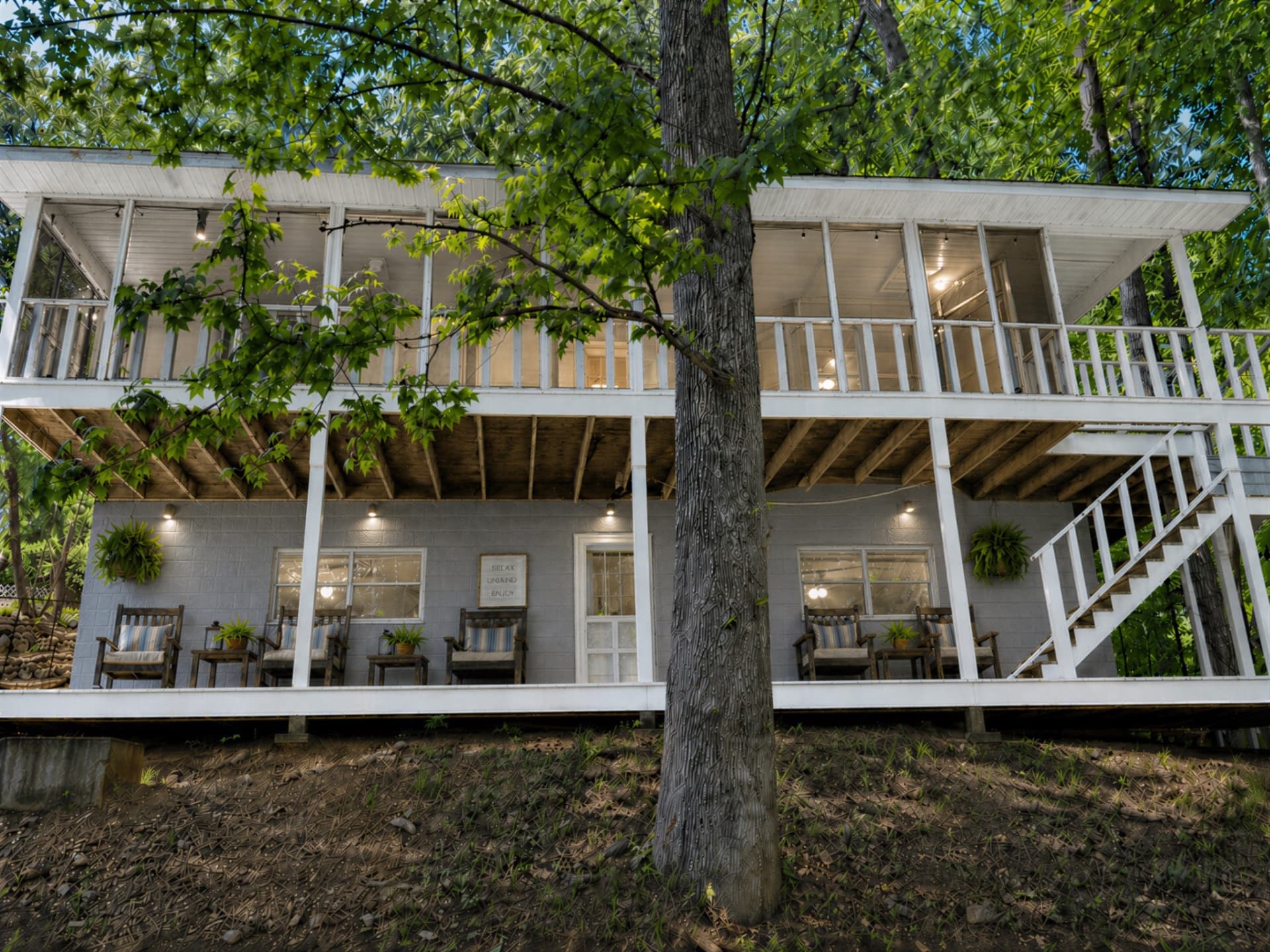 002_A LAKE BARLEY WATERFRONT.jpg