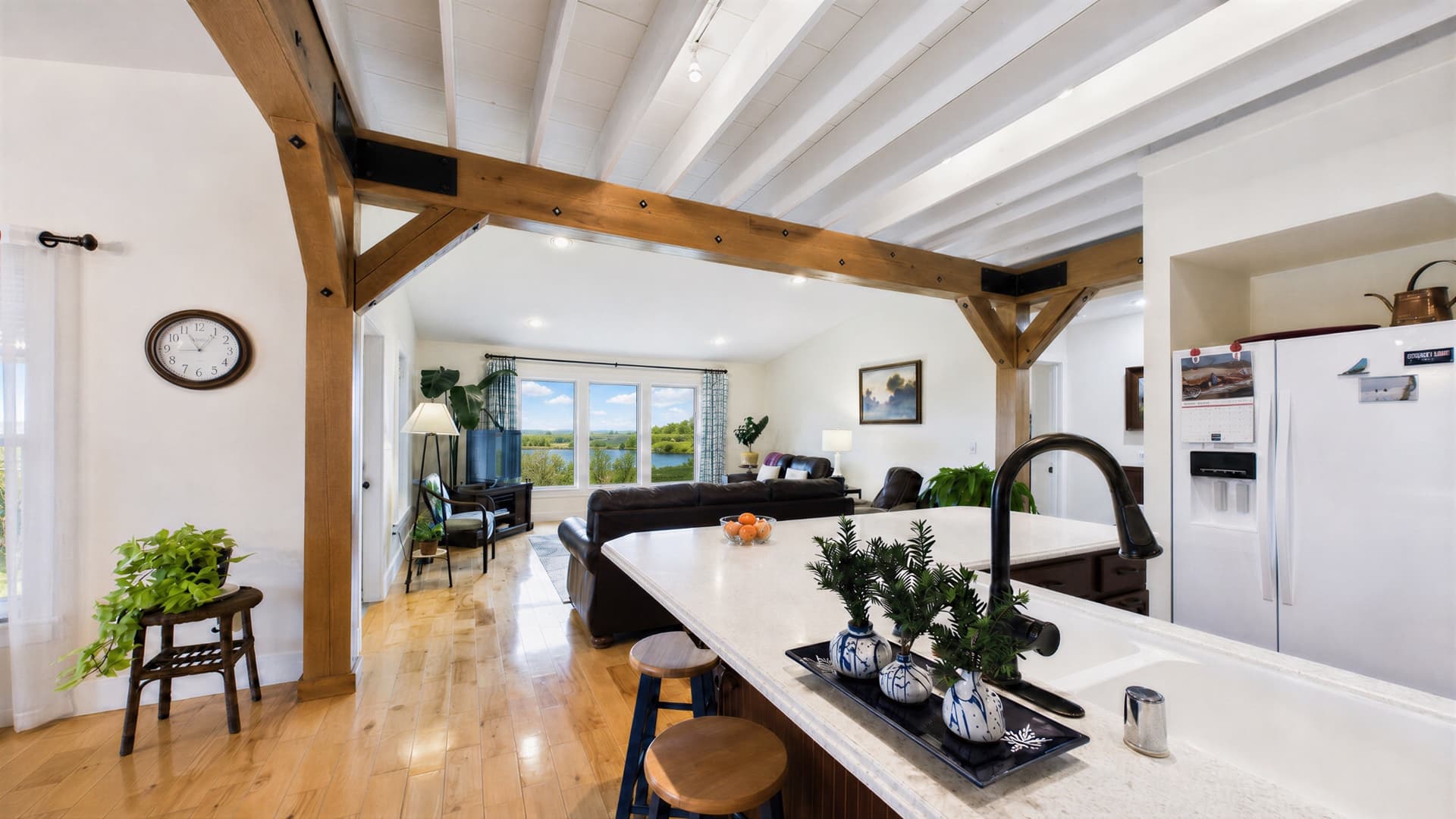 006_Kitchen & Dining Area.jpg