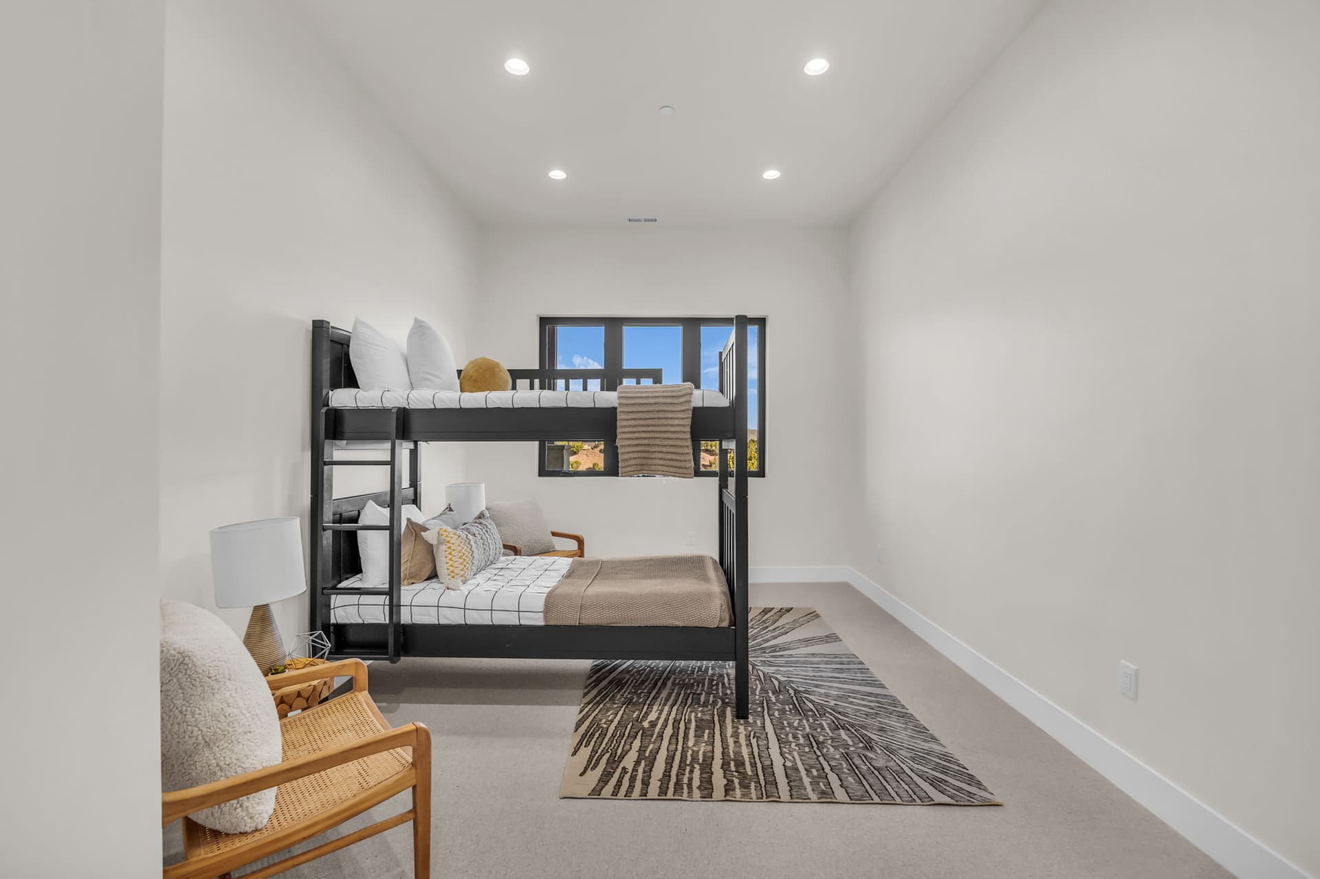 27-web-or-mls-1092-trailridge-dr.jpg