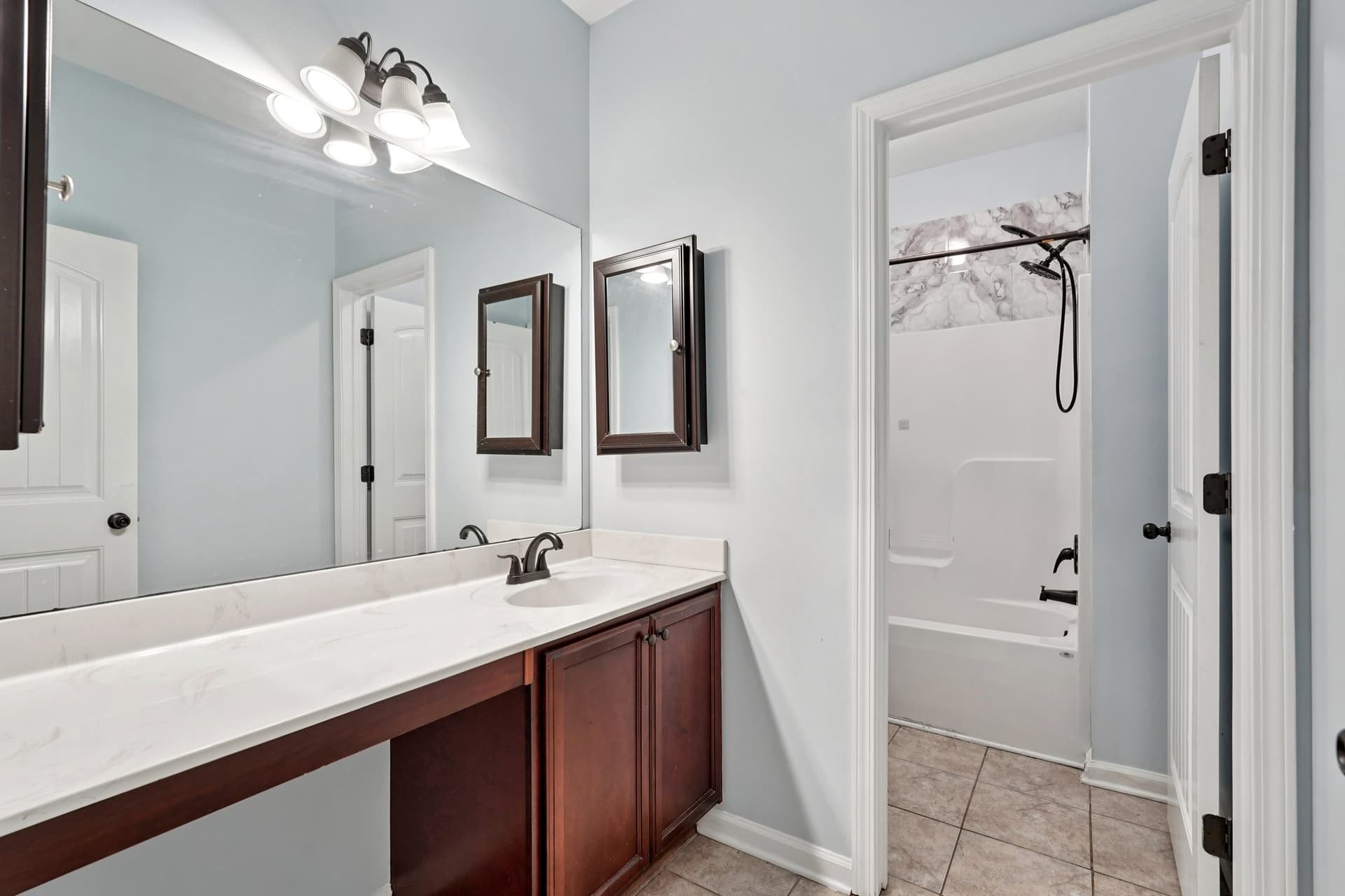 50-web-or-mls-Breckinridge Ln-S2503-050.jpg